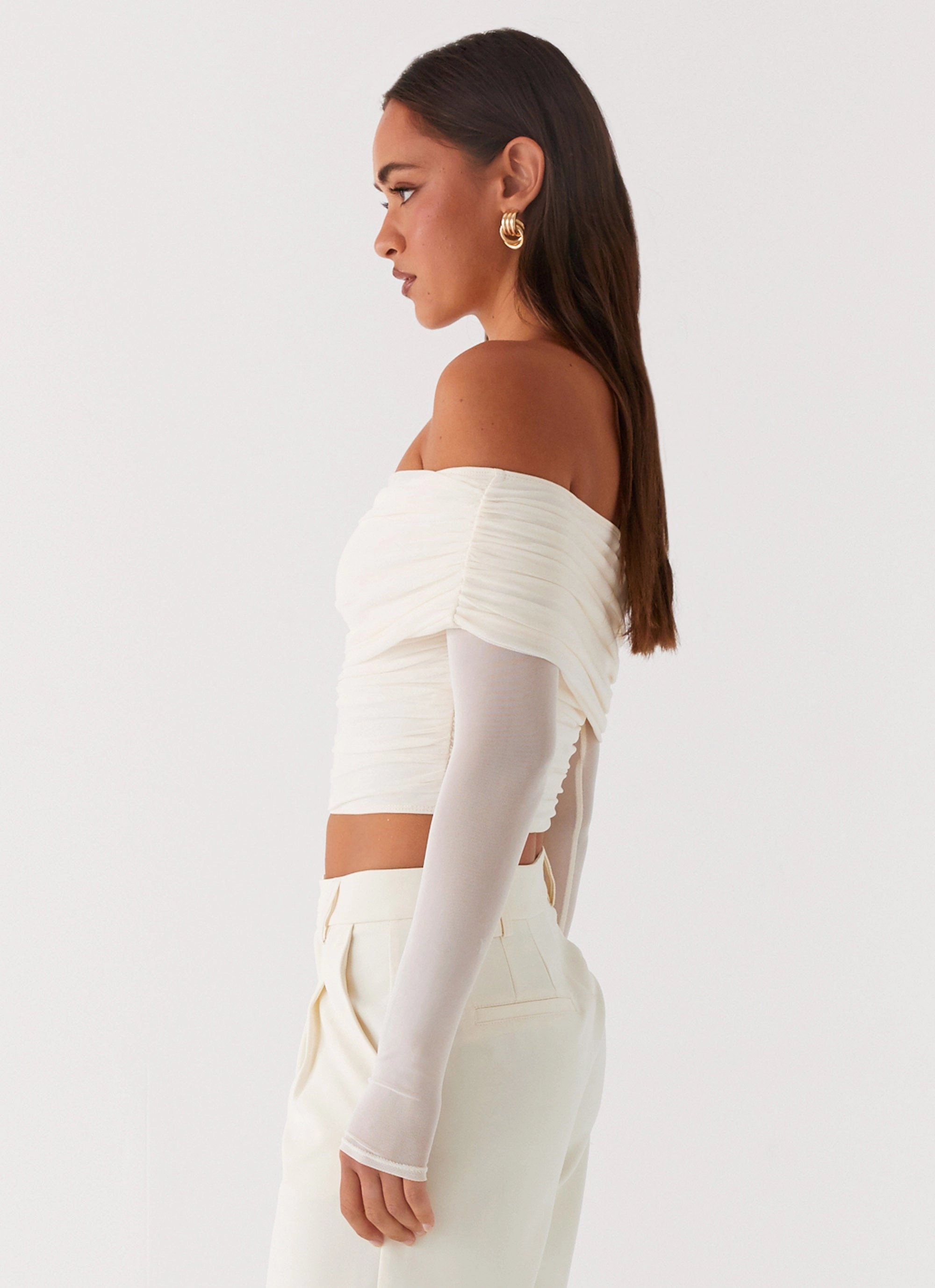 Vivianne Off Shoulder Top - Ivory Reflective details Breathable Ventilation
