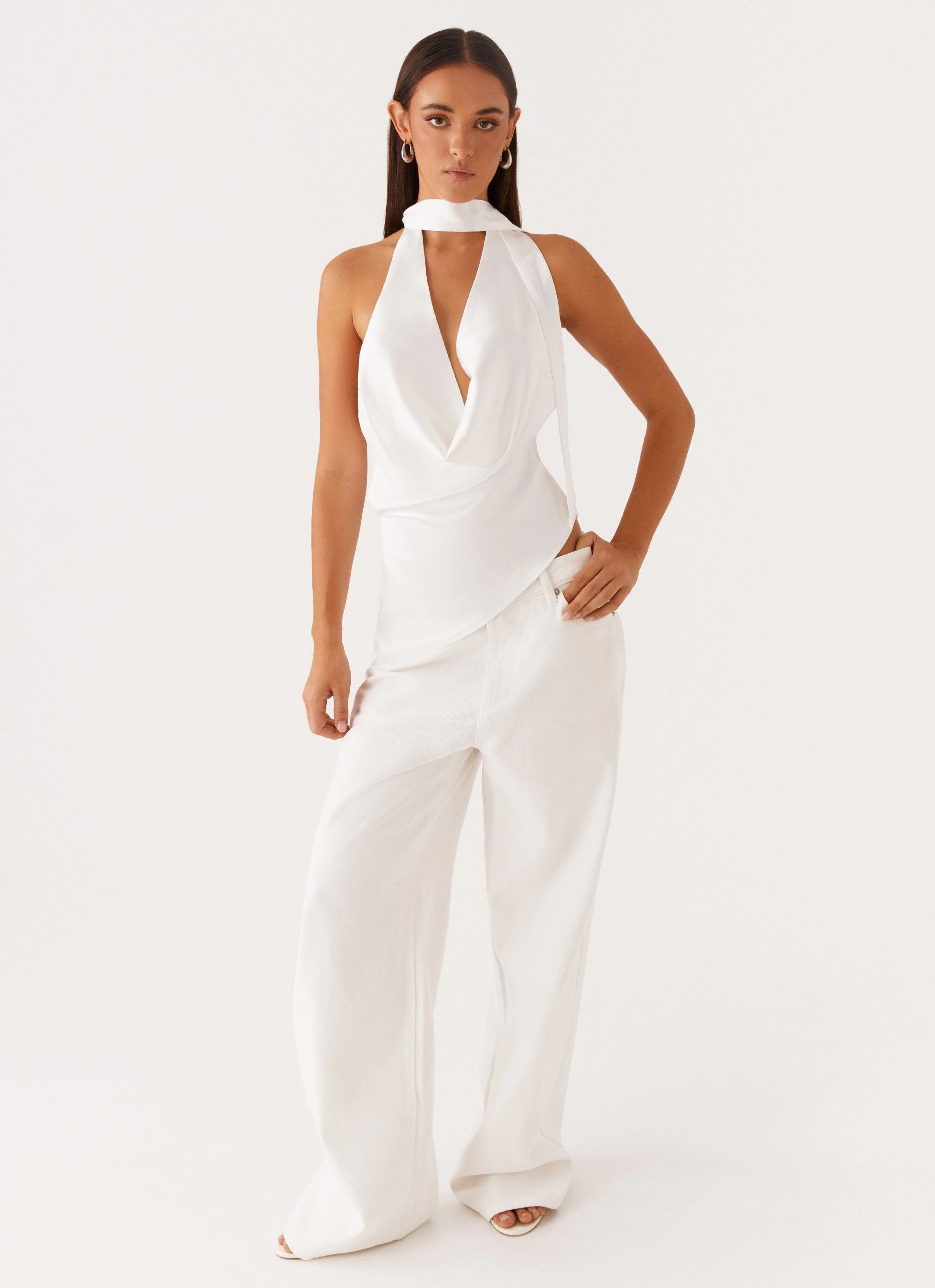 Nina Halterneck Scarf Top - White Lightweight Jacket AntiOdor