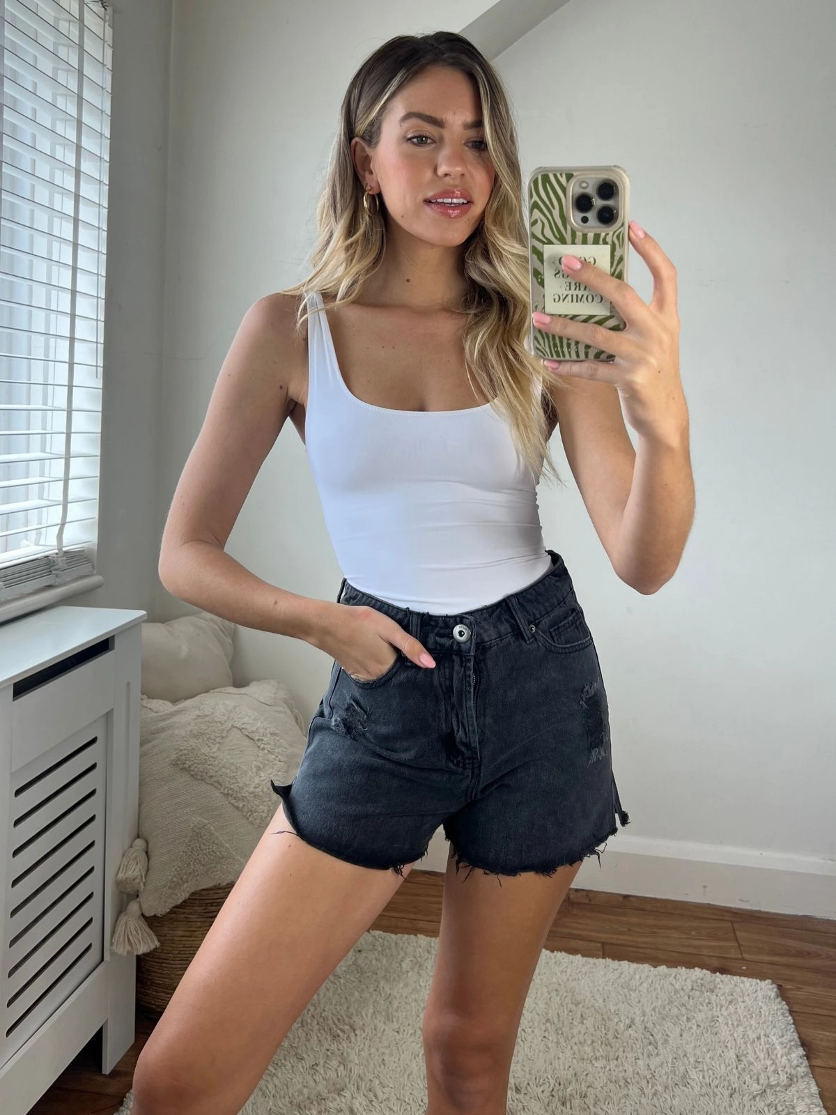 Heat Dissipating High Waisted Denim Shorts / Black