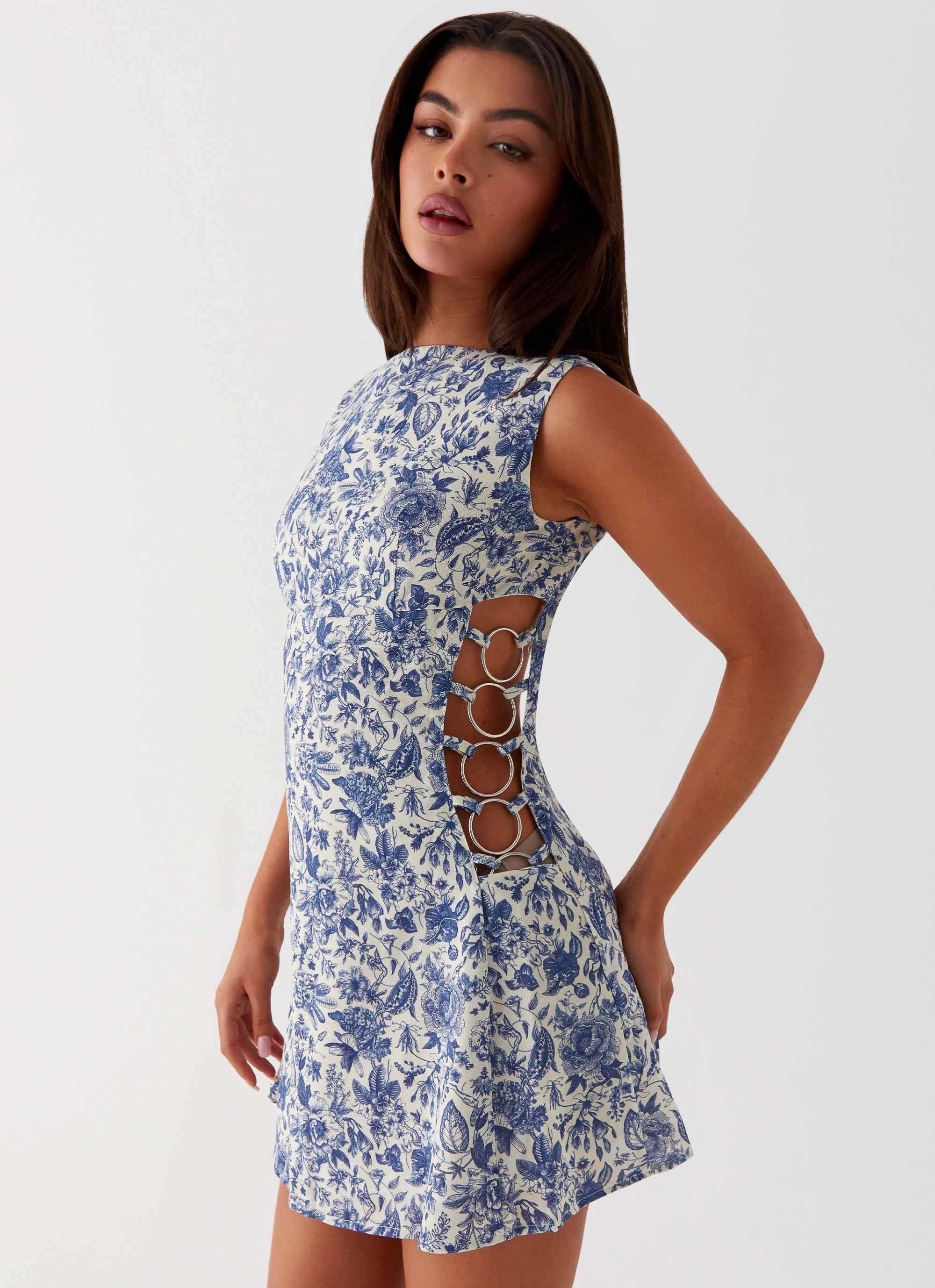 Easy Pick Go To Wear Indigo Bloom Linen Mini Dress - Blue Paisley