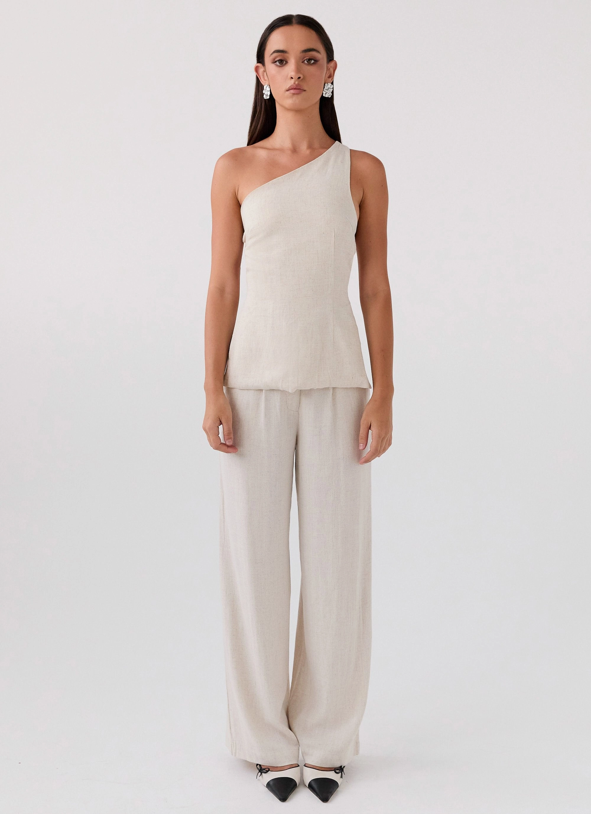 UV protection layer Olsen Linen One Shoulder Top - Oatmeal