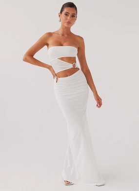 Sporty-Look Soft and Smooth Into Pieces Mesh Maxi Dress - White