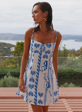 Isra Linen Mini Dress - Floral Wave Stylish Mood Chill Comfort