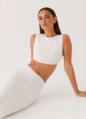 Issey Crop Top - White Layered silhouette Issey Crop Top - White Summer Sweater Convertible Collar
