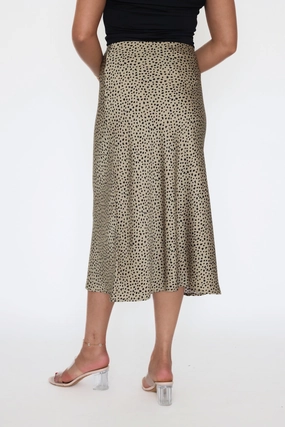 Jett Animal Skirt Fitted Blouse Tapered Cut