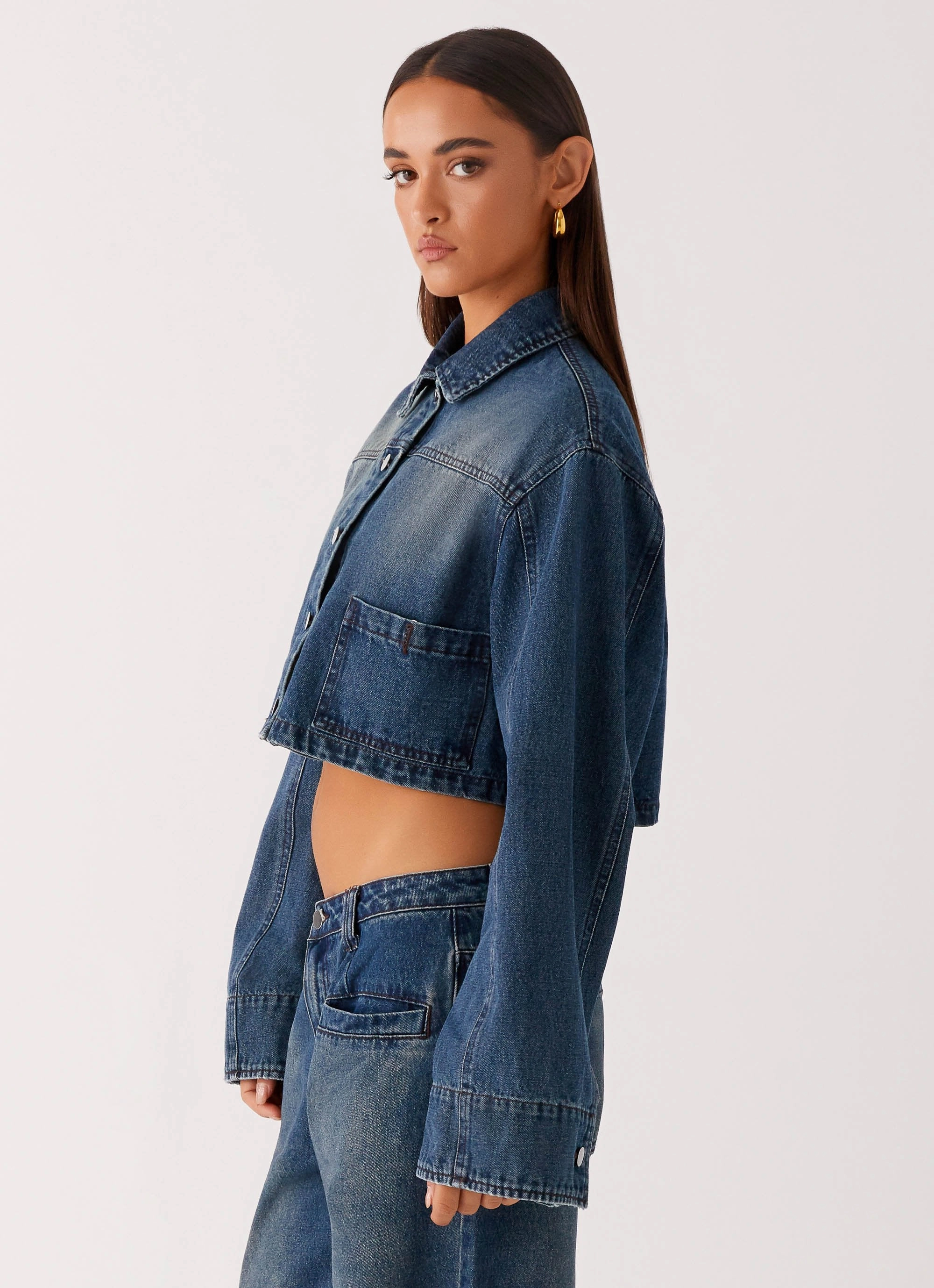 Joan Cropped Denim Jacket - Indigo Odor Resistant Clean Jacket Detail