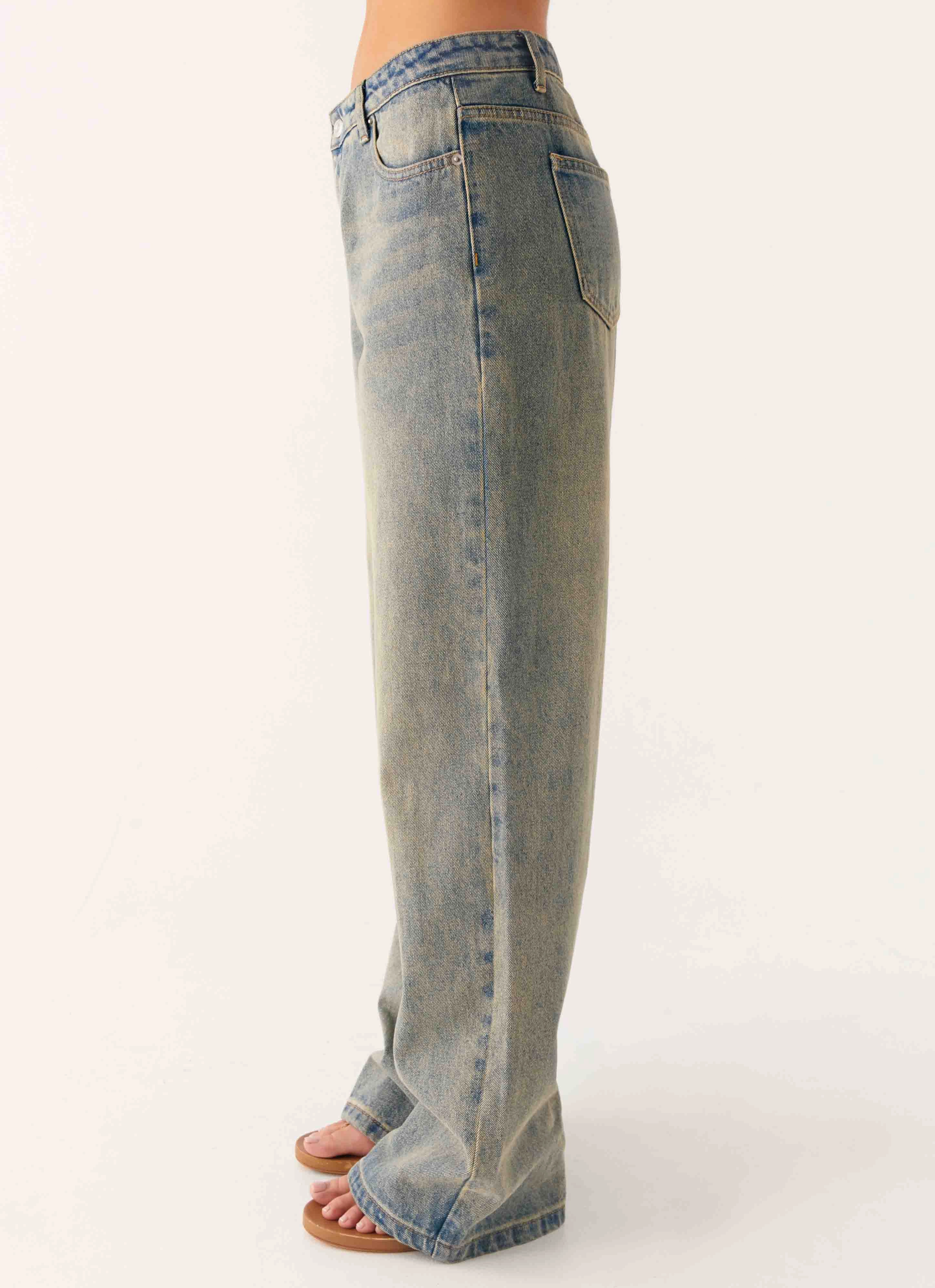 Minimal Waist Keanna Low Rise Denim Jeans - Dirty Wash