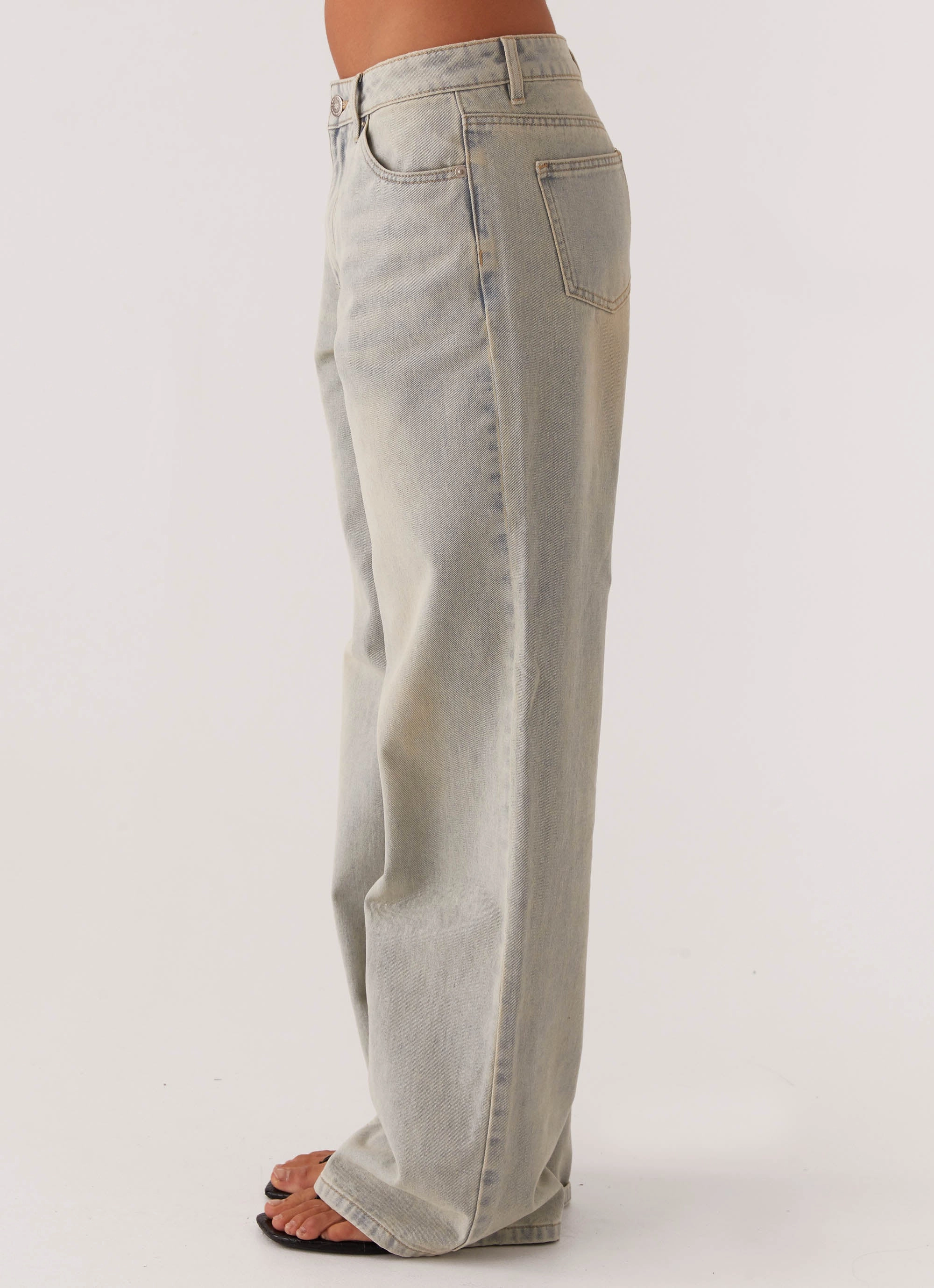 SoftCottonBlend Outdoor Essentials Keanna Low Rise Denim Jeans - Vintage