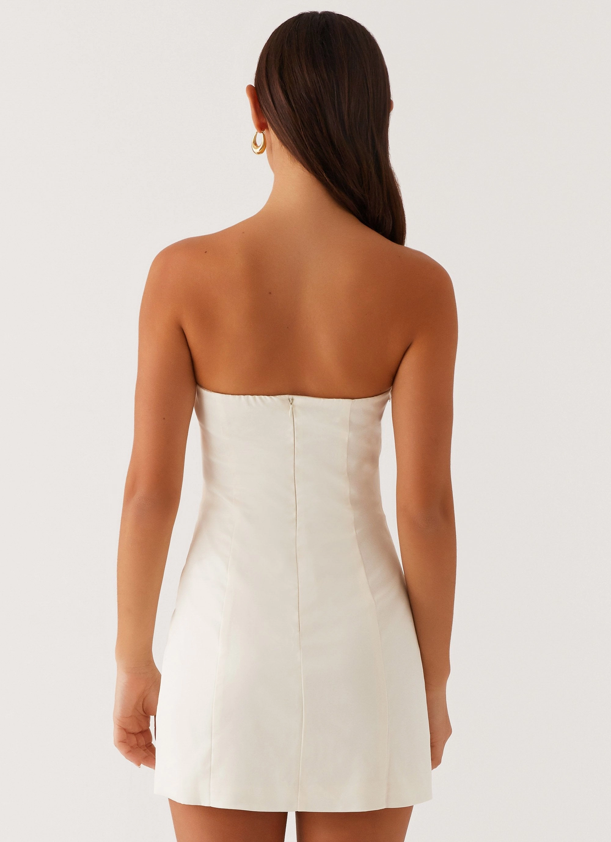 Kessie Mini Dress - Ivory Chic Look