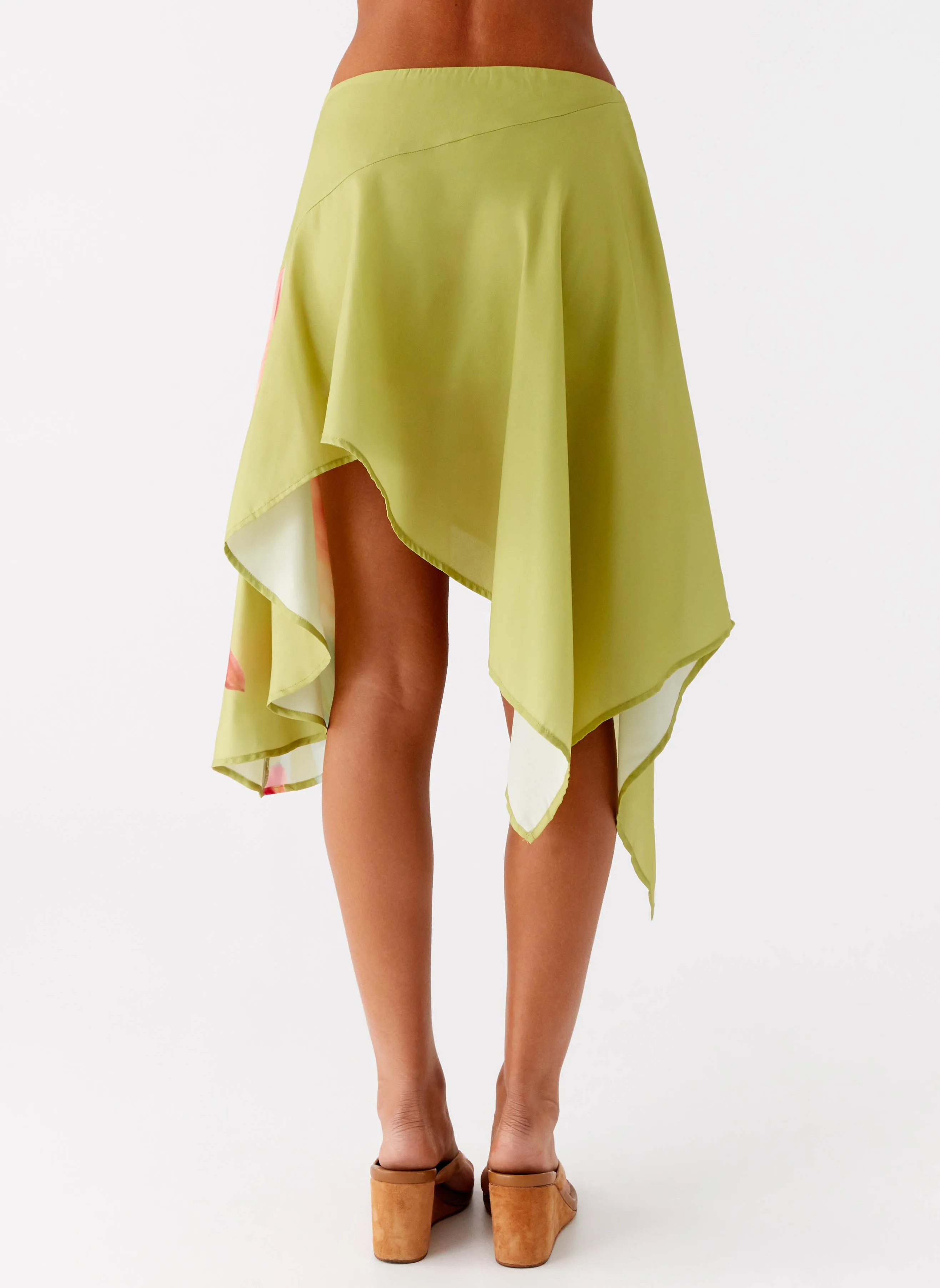 Kia Low Rise Asymmetrical Midi Skirt - Jungle Floral Travel Ready