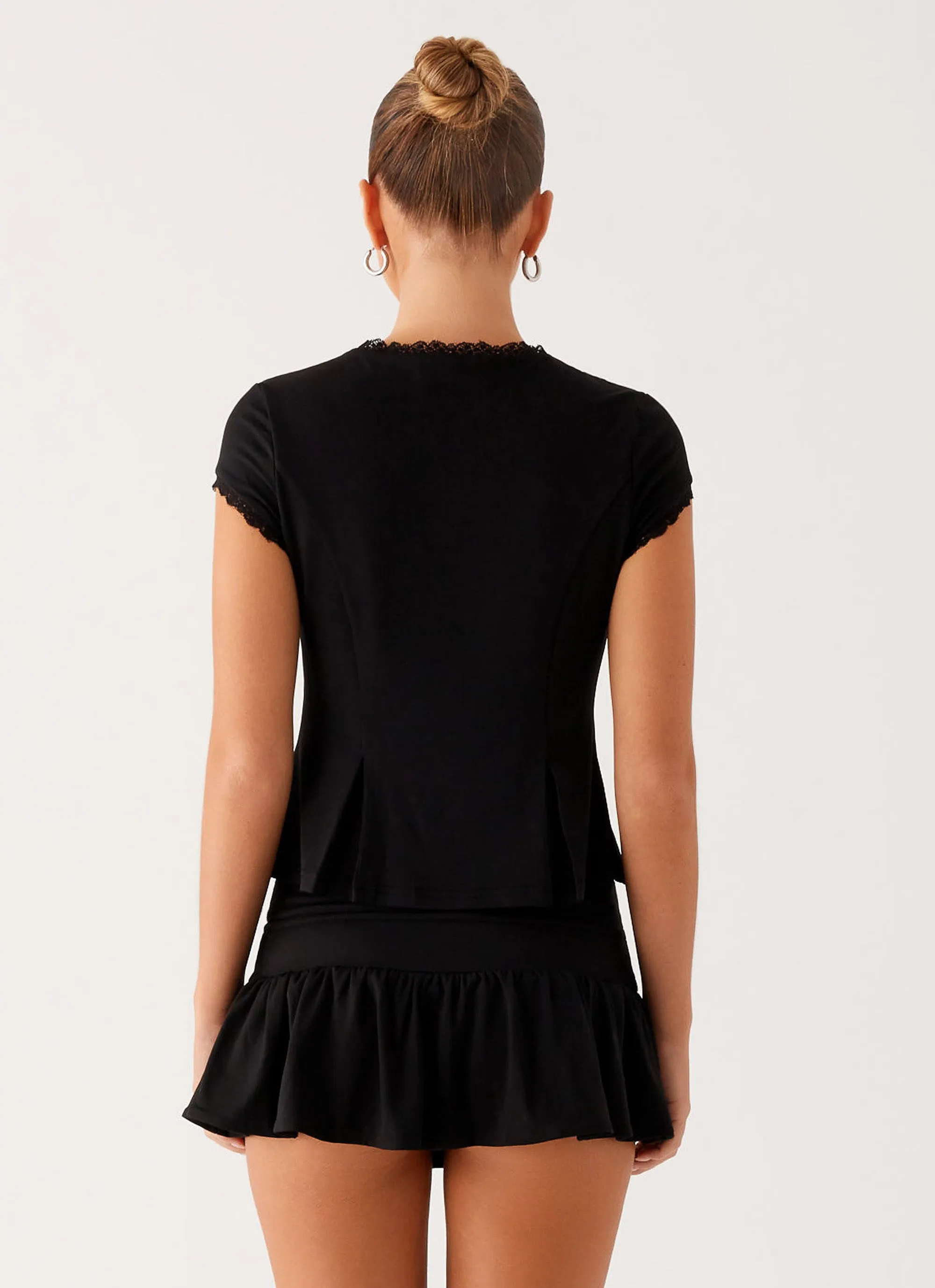 Daily Essential Luxury Feel Landon Mini Skort - Black