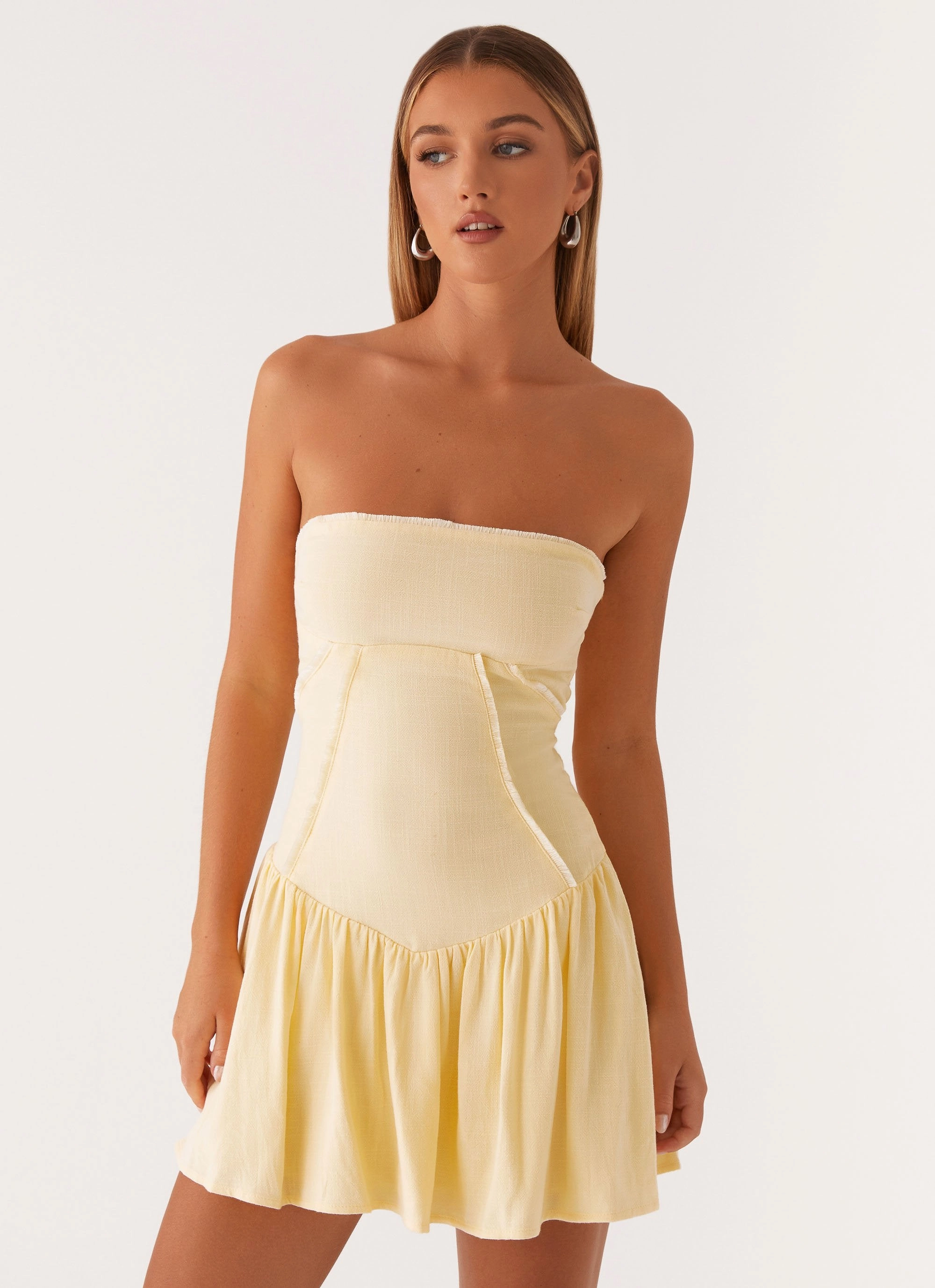 Luxe Appeal Invisible-Zip Larnie Linen Mini Dress - Lemon