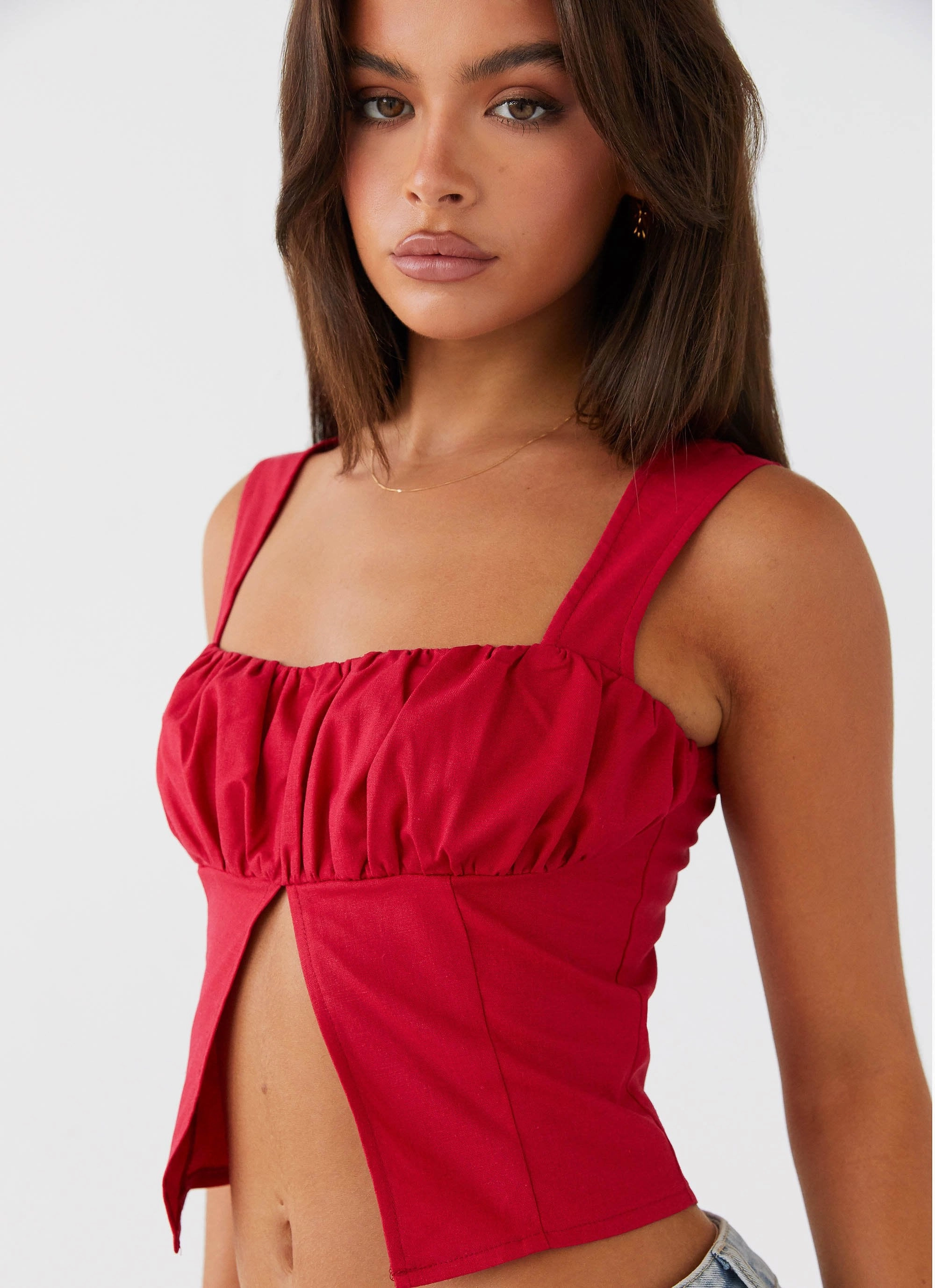 FadeResistant Finish Flowy Tunic A Poet's Notes Linen Top - Red