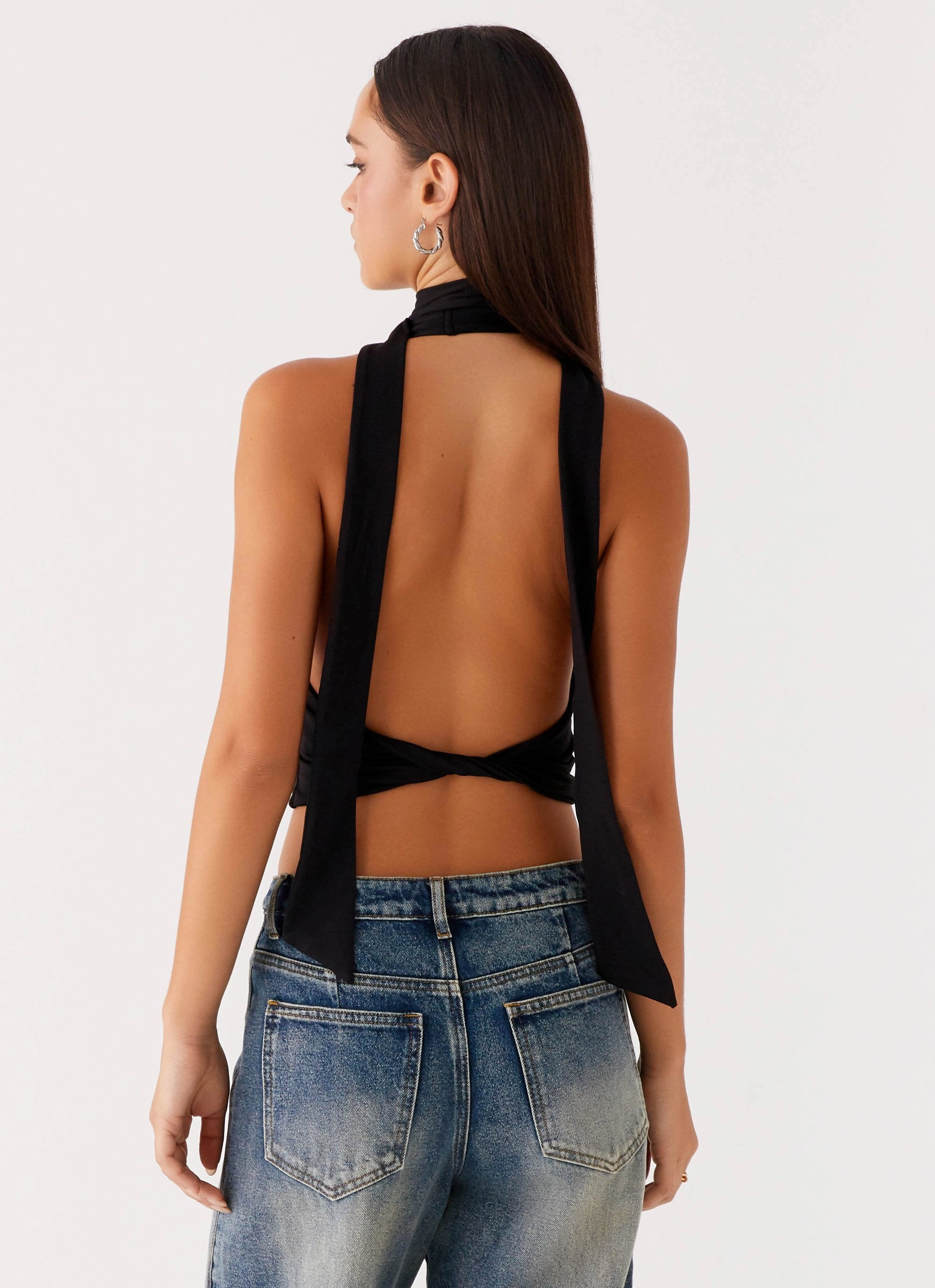 NonIrritating Stitching Chrysta Halterneck Top - Black