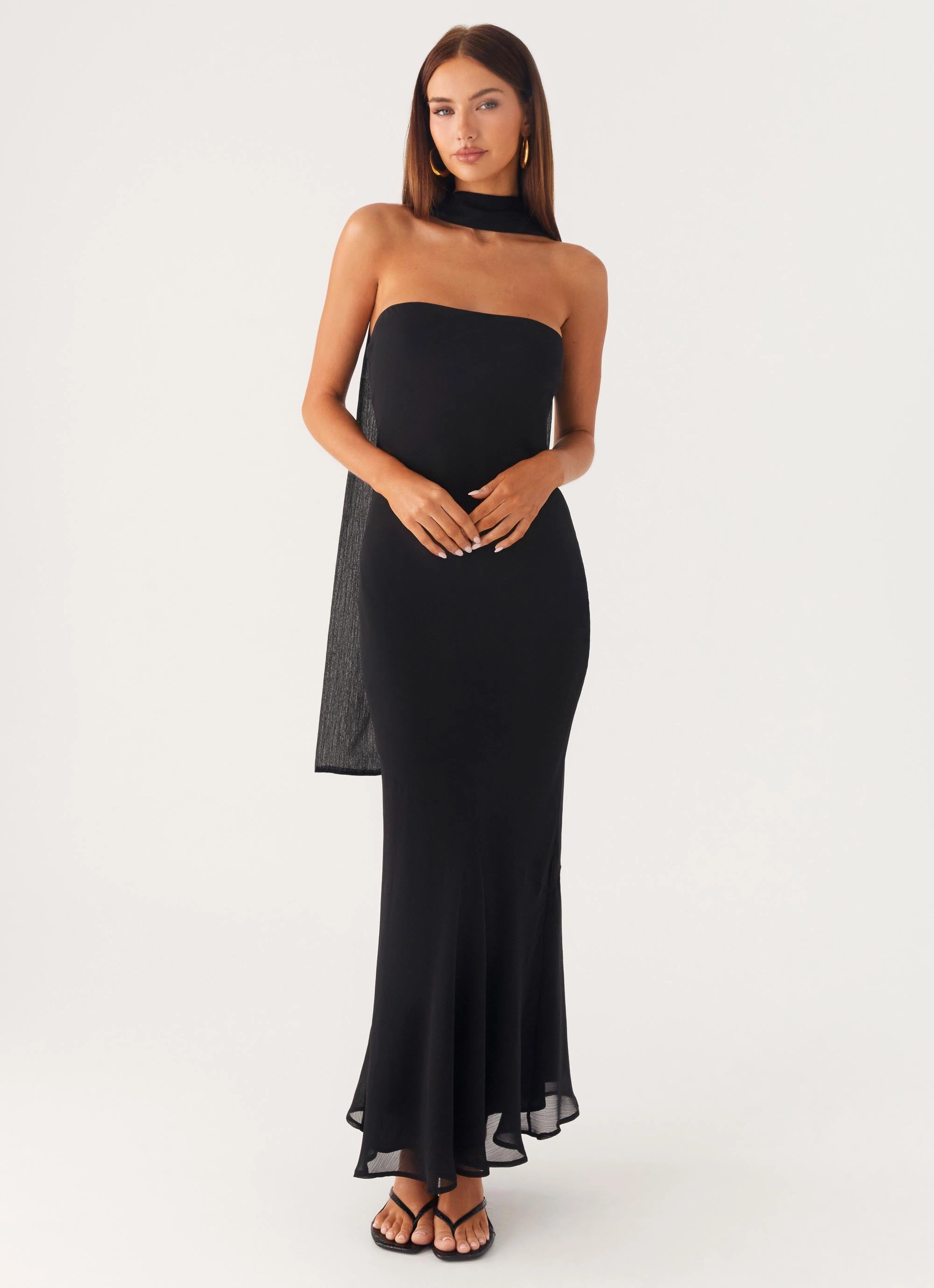 Under the Pagoda Maxi Dress - Black Soft and Chic
