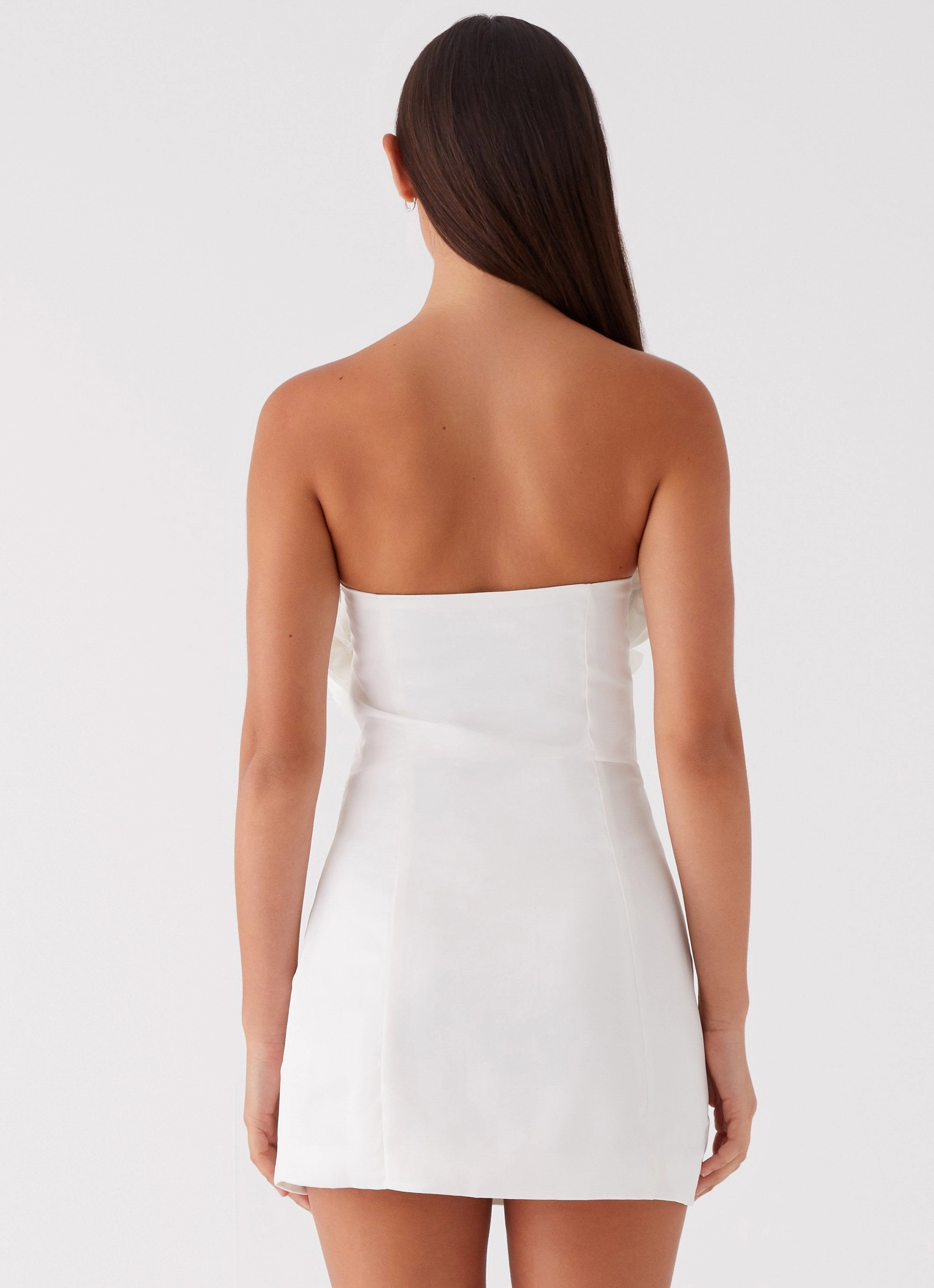 Travel Fit Asymmetric-Neck Bouquet Dream Mini Dress - White