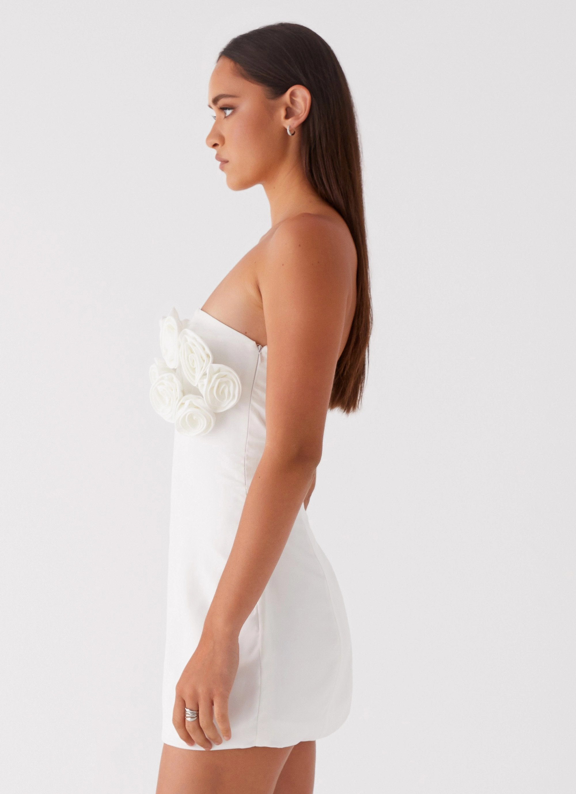 confident look Versatile and Comfortable Bouquet Dream Mini Dress - White