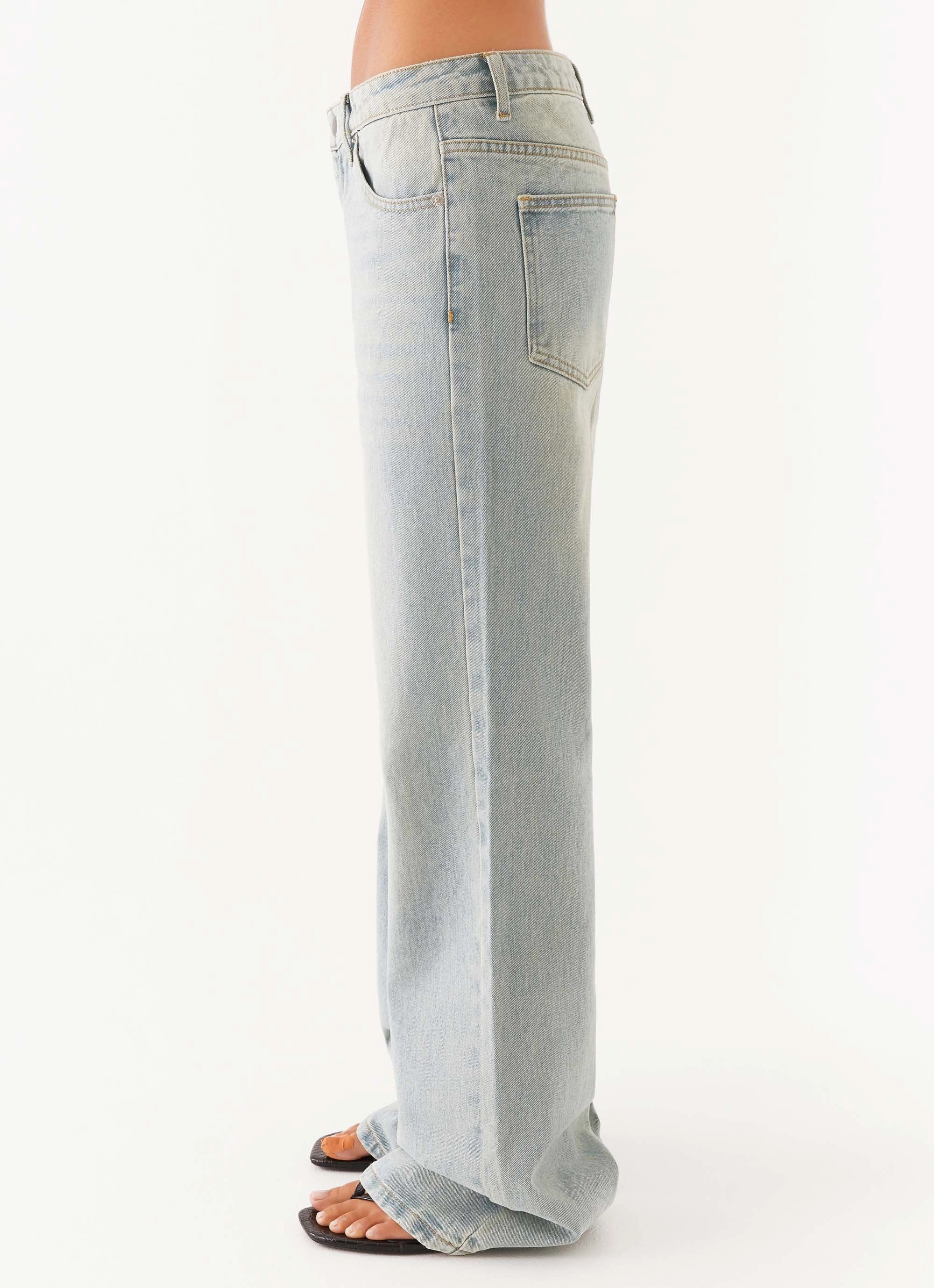 Matina Jean - Vintage Blue Street Active