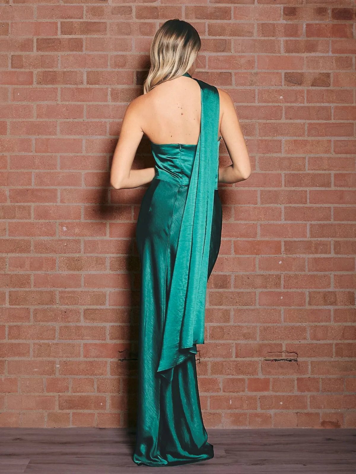 Asymmetric Scarf Satin Maxi Dress / Emerald Green Pure Lines Casual event dress