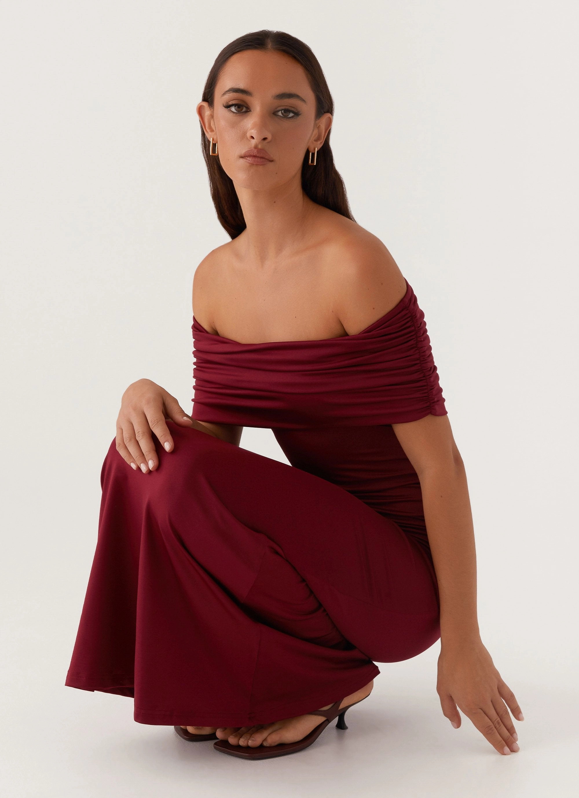 Waist-Cinching Chilly Day Wear Maude Maxi Dress - Maroon