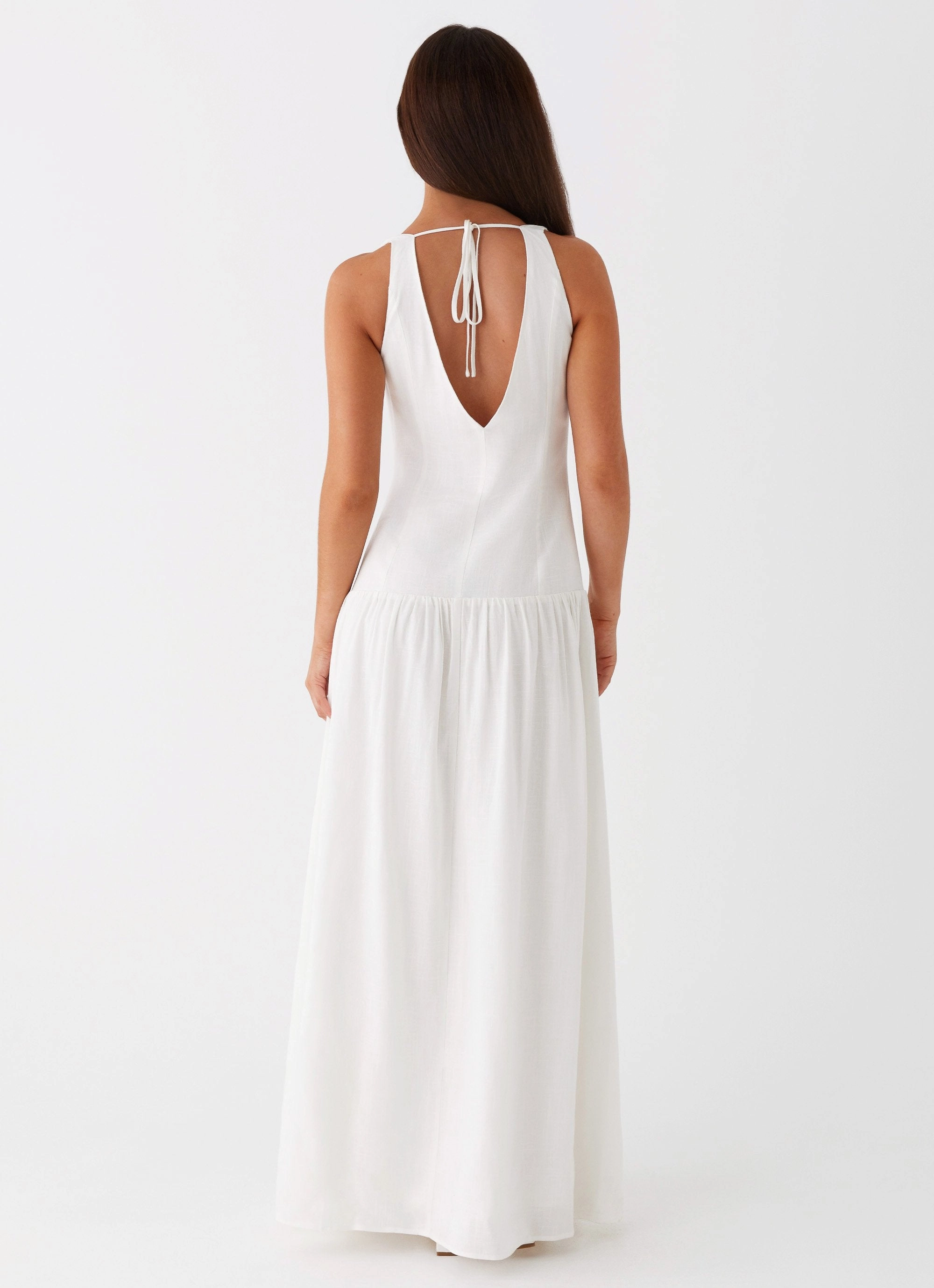 Meggie Linen Maxi Dress - White Stylish and Simple