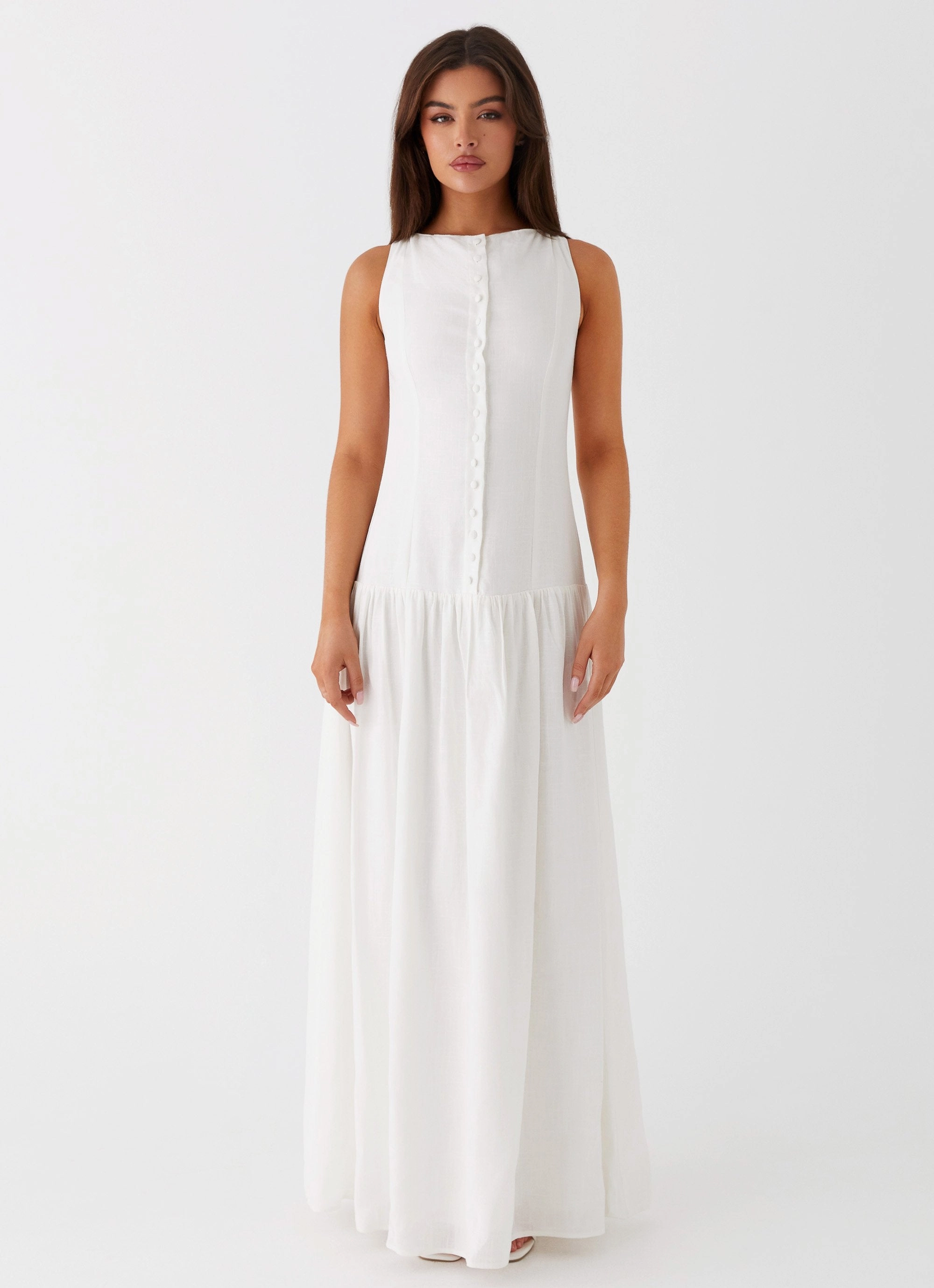 Trend Focused Meggie Linen Maxi Dress - White
