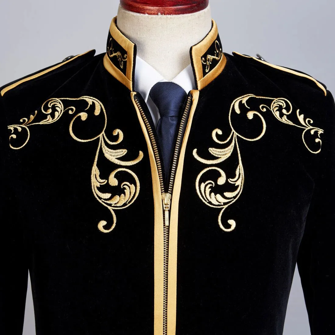 Men's Autumn British Style Velvet Slim Fit Blazer With Golden Embroidery
