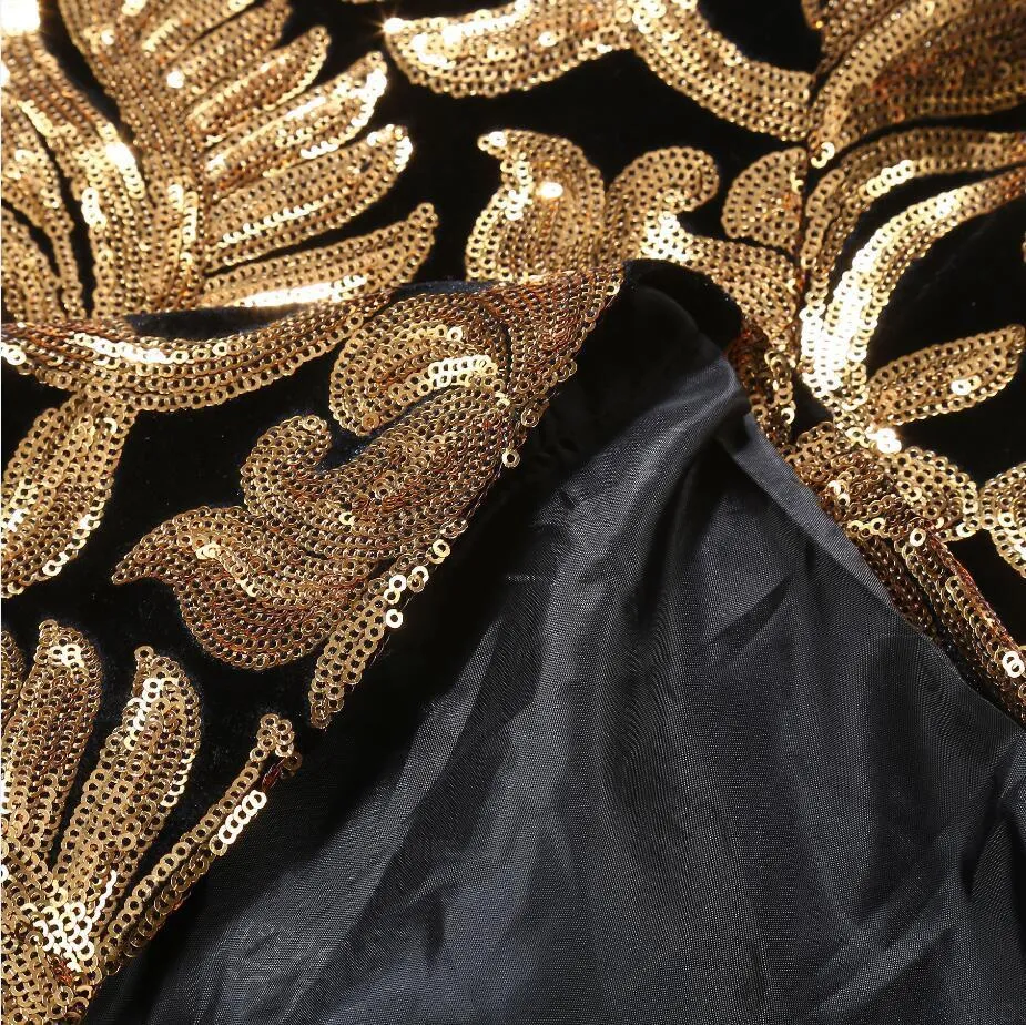 Men's Autumn Velvet Lapel Blazer Decorated With Golden Sequins