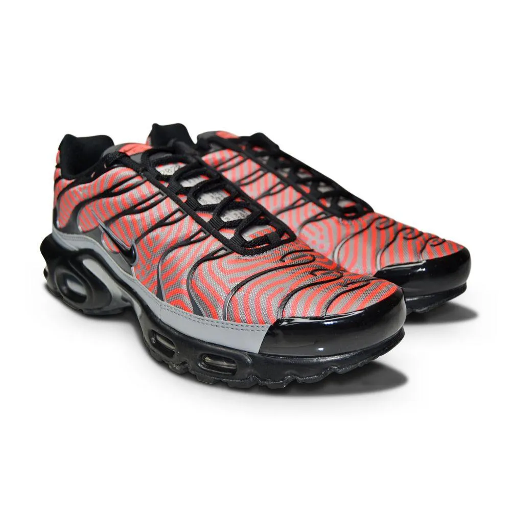 Mens Nike Air Max Plus 'Euro Tour' - CW7575 100 - White University Red