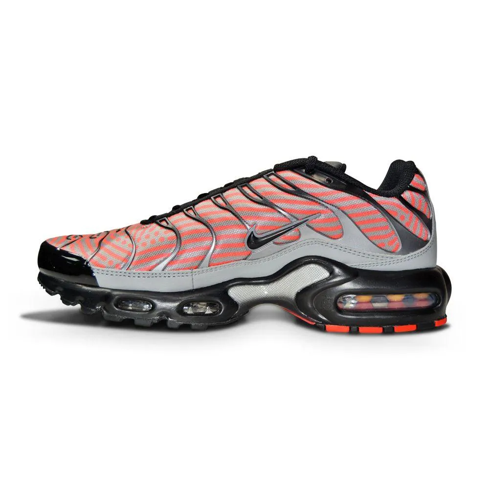 Mens Nike Air Max Plus 'Euro Tour' - CW7575 100 - White University Red
