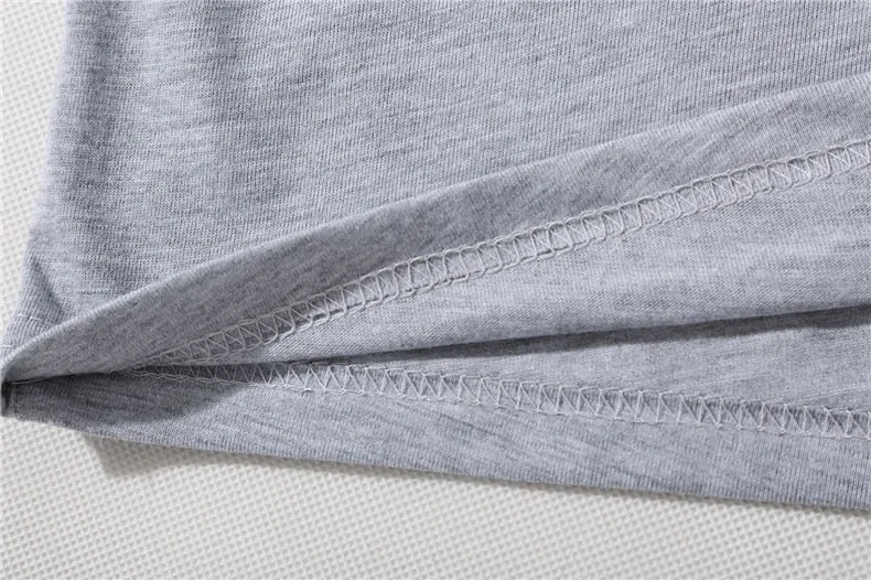 Men's Summer V-Neck Slim Fit T-Shirt With Printed Feathers