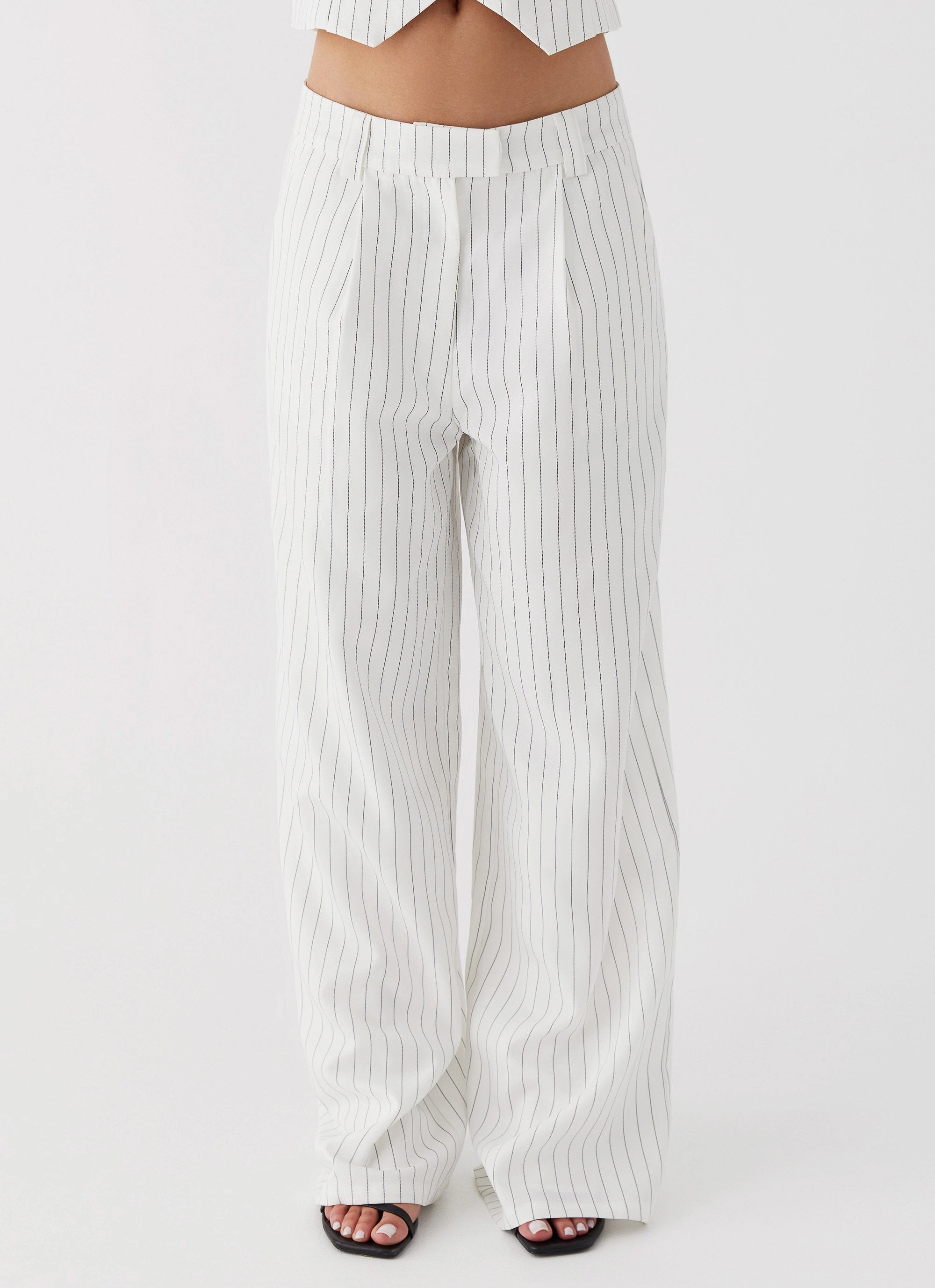 Comfortable Design Midnight City Suit Pants - White Pinstripe