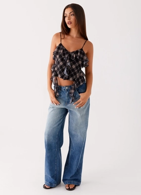 Midwest Low Rise Jeans - Powder Wash Blue Quick Access Pocket Midwest Low Rise Jeans - Powder Wash Blue NonChafingEdges Slim Fit Design