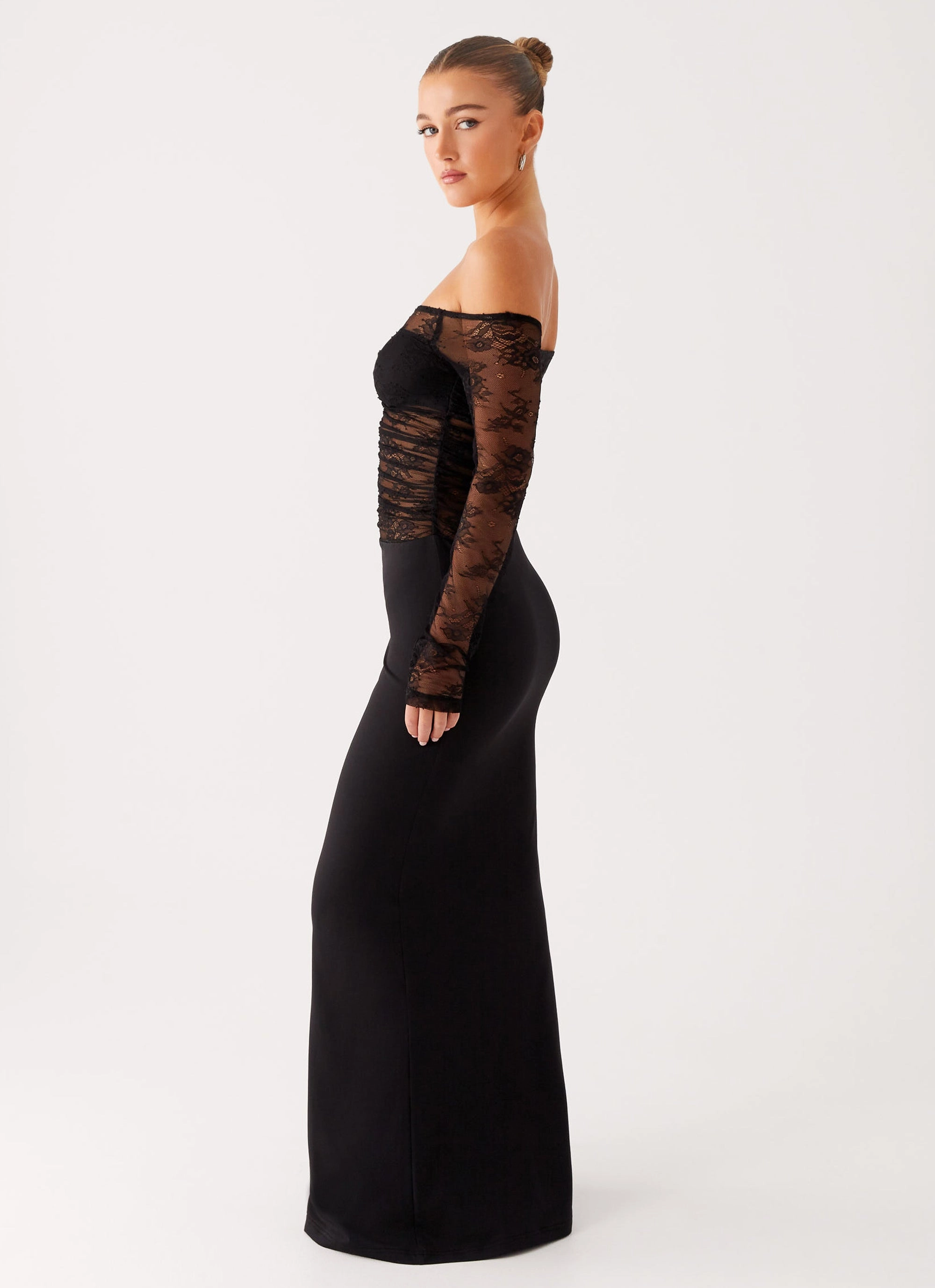 Light Motion Wedding guest Avi Maxi Dress - Black