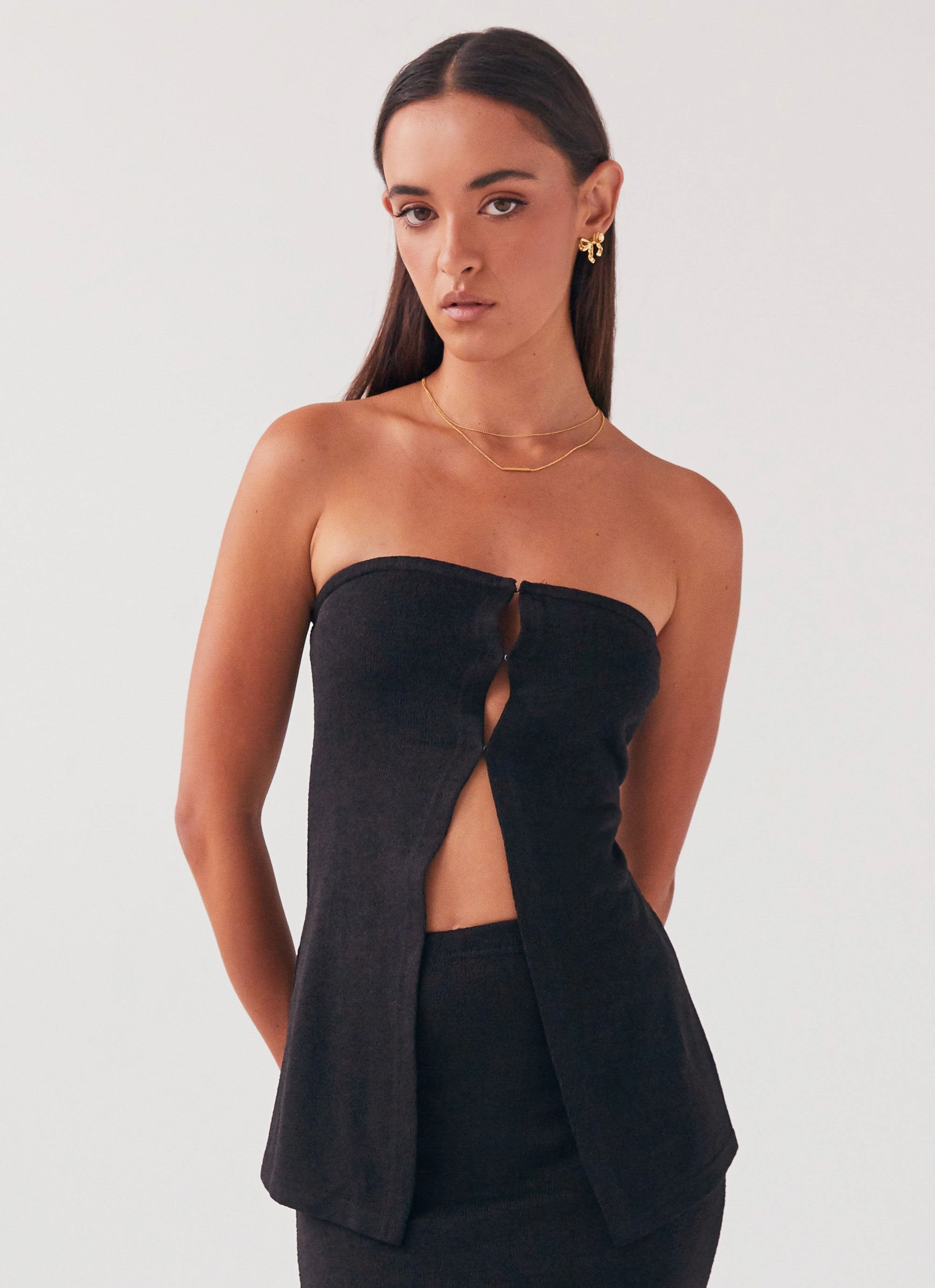 Day Comfort Delicate Lady Knit Top - Black