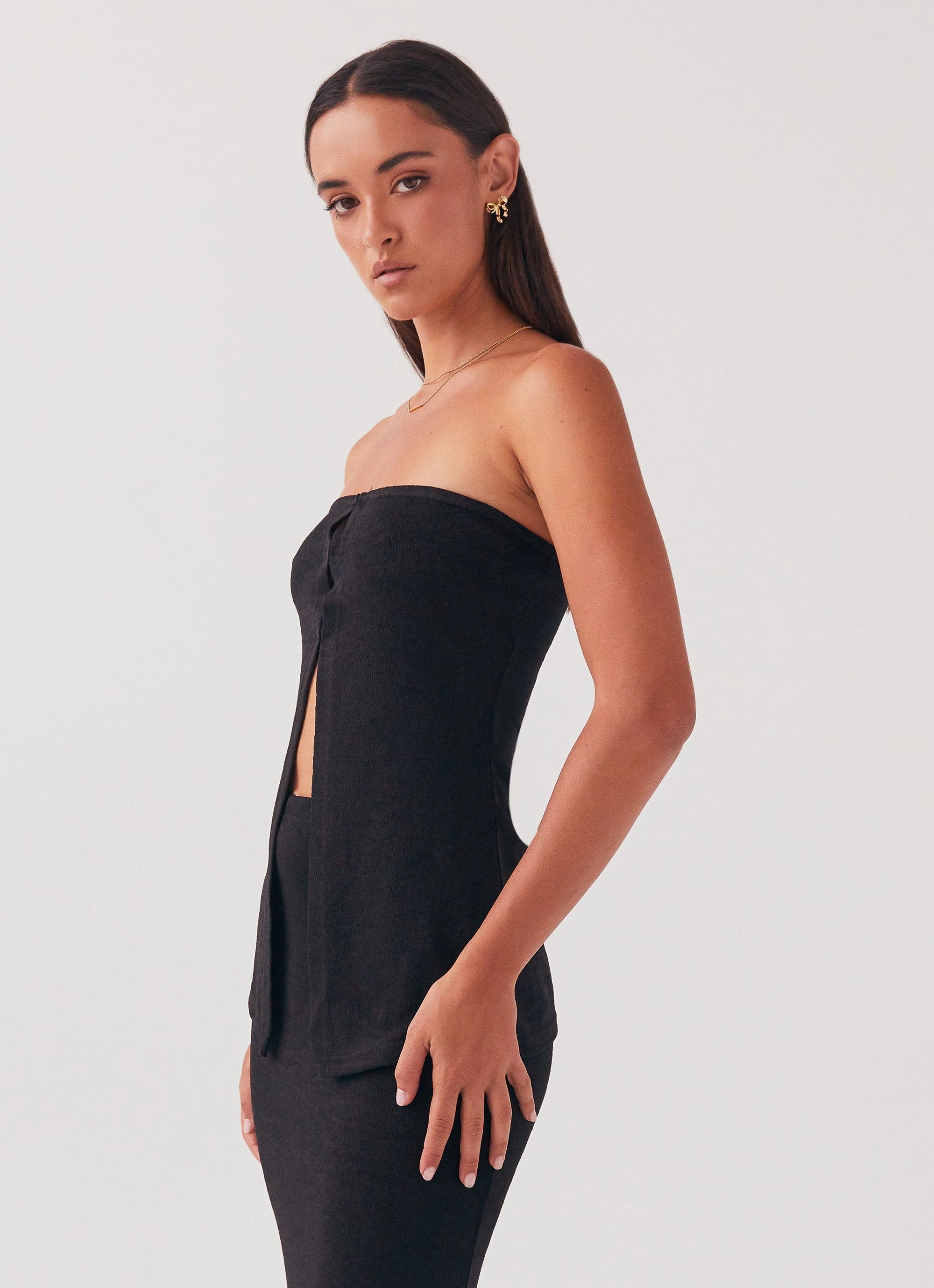 Delicate Lady Knit Top - Black Sporty Layer Odor Control Treatment