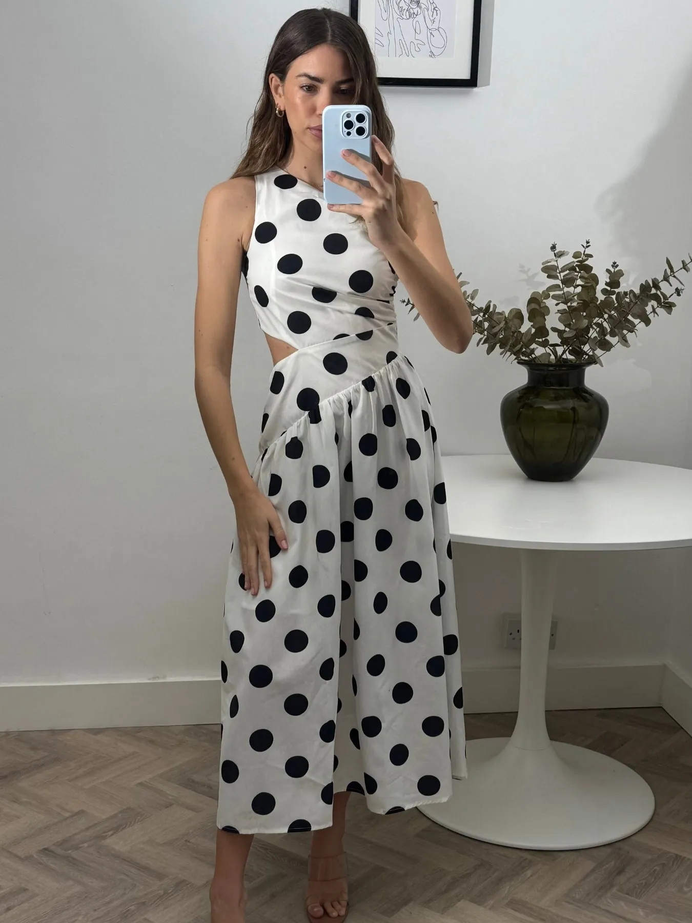 Jasmine Cut Out One Shoulder Dress in Mono Gentle Shine