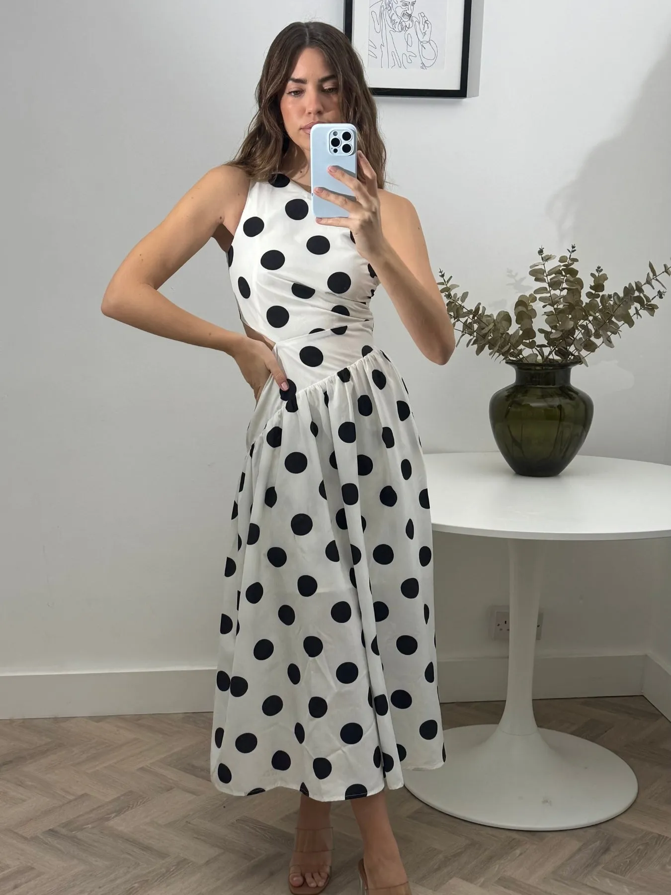 ReversibleStyle Jasmine Cut Out One Shoulder Dress in Mono