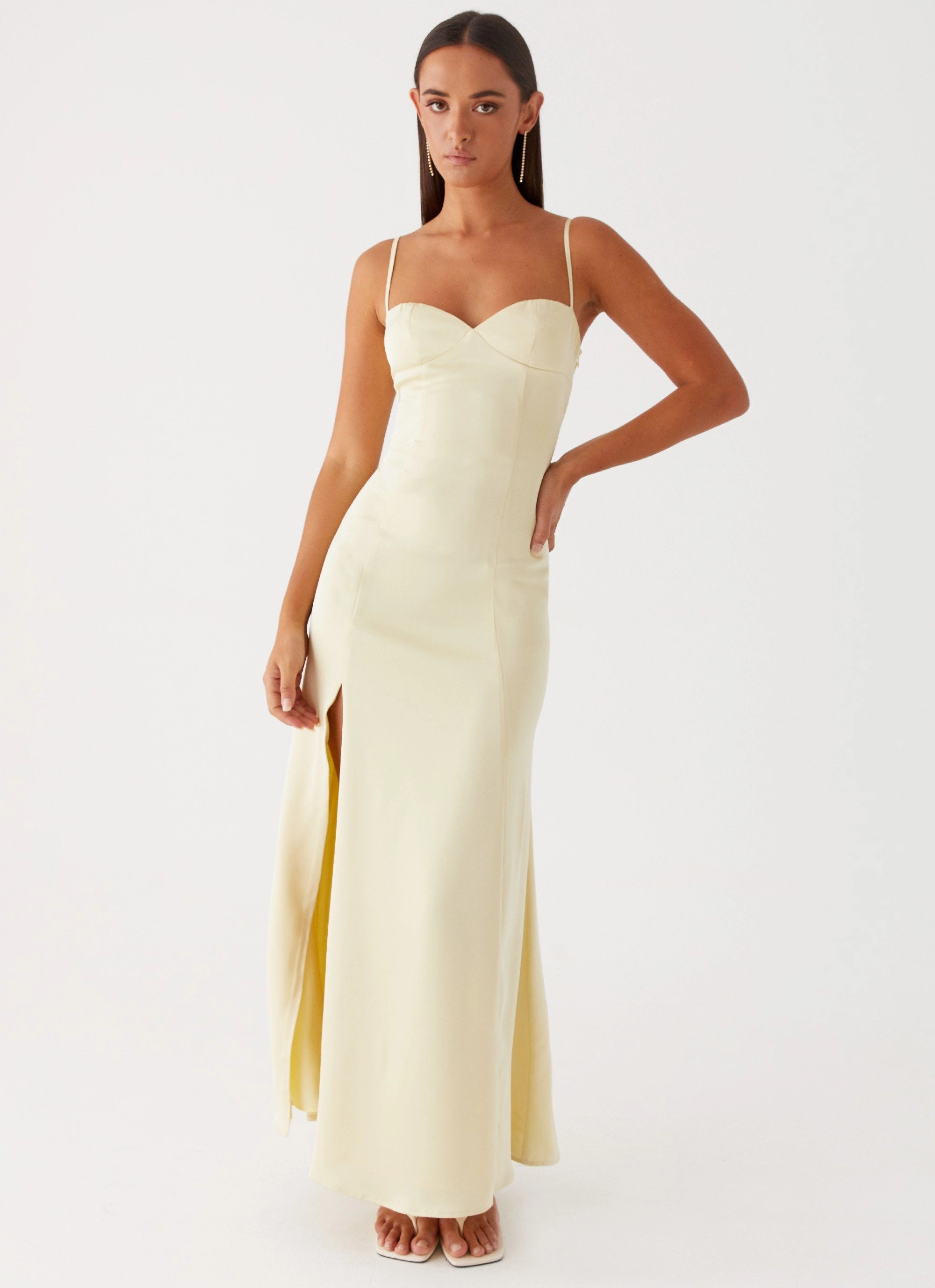 Miss Bloom Maxi Dress - Lemon Sleek Design Fit Villa Light