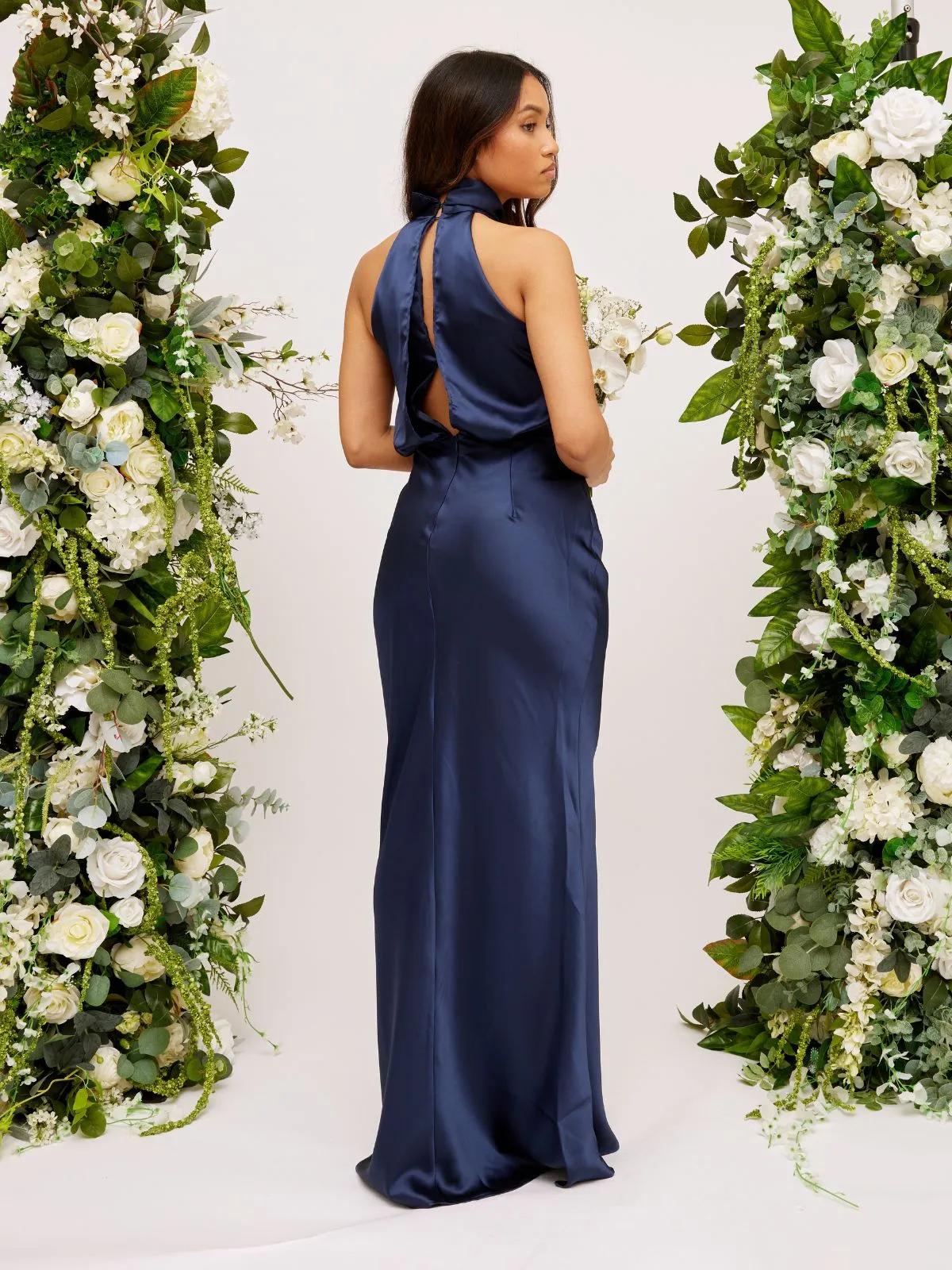 Modern-style Twist Neck Satin Maxi Dress / Navy