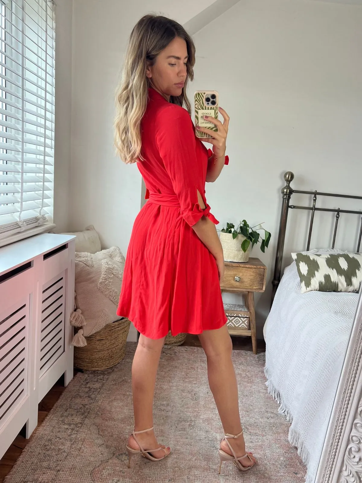 Light Base Flawless Waist Fit Olivia Mini Belted Shirt Dress / Red