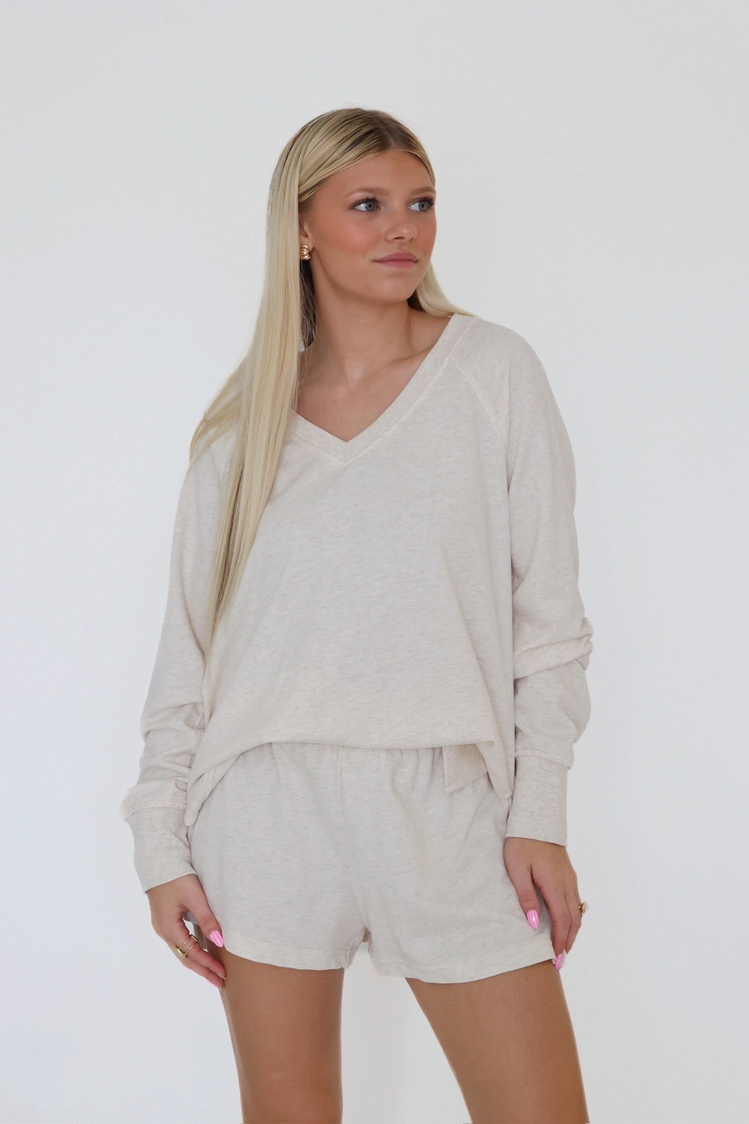 Weekender Short- Light Oatmeal Heather Reflective Accent Trim