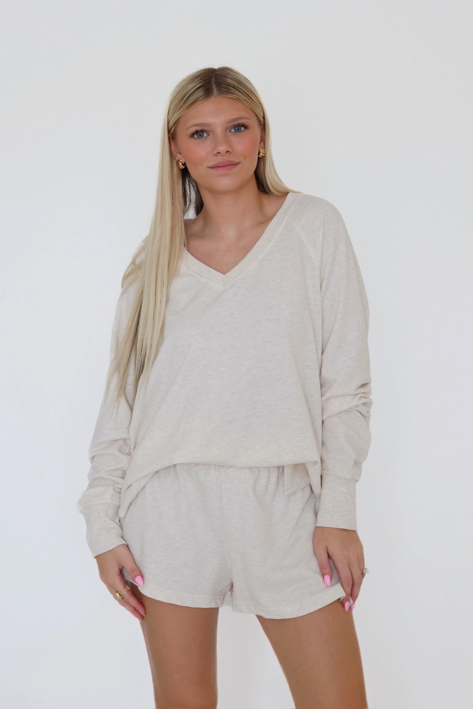 Metallic Fiber Blend Daily Wear Weekender Short- Light Oatmeal Heather