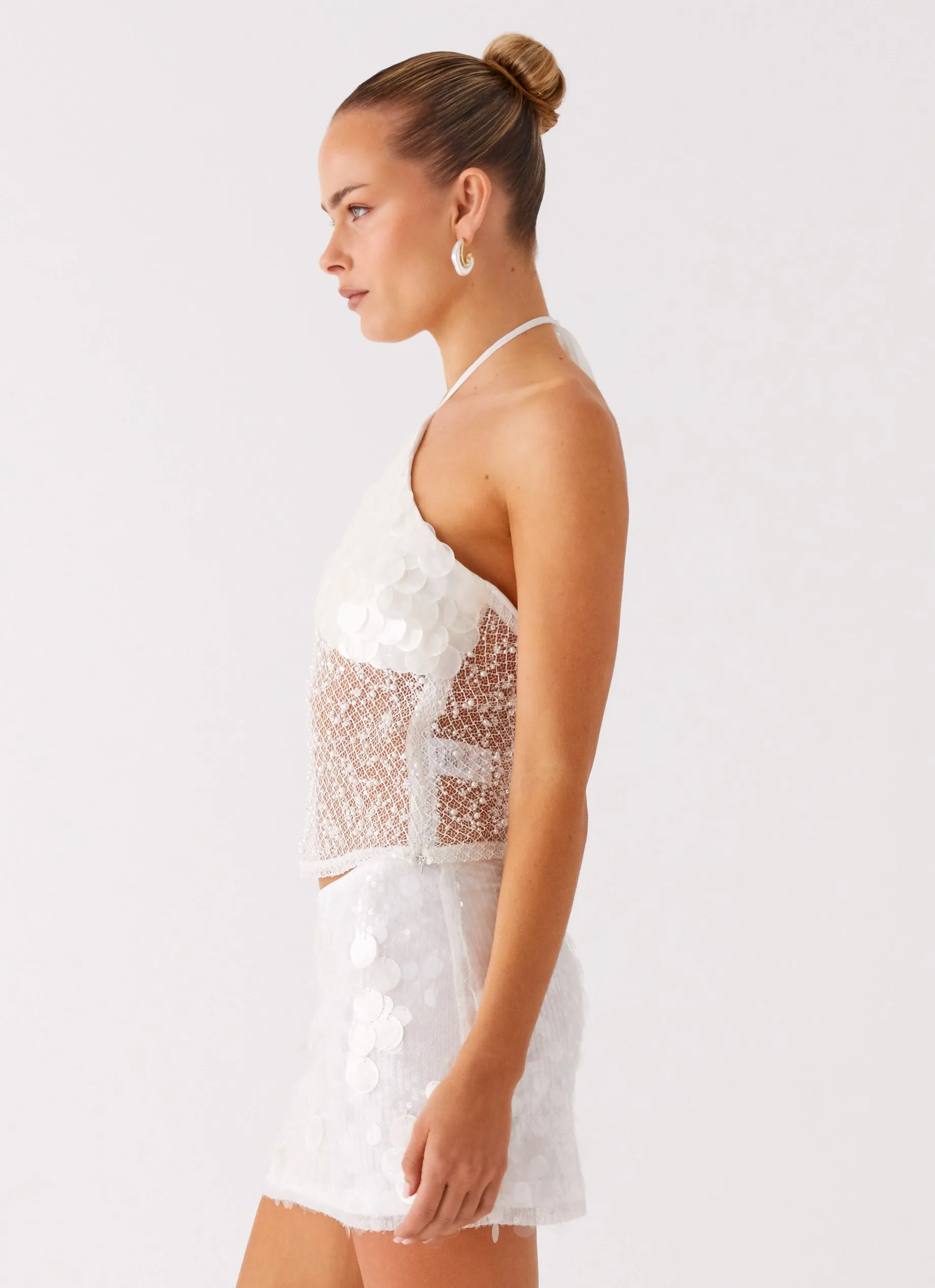 Shelly Halter Top - White Classic Crew Neck Reinforced Seam Technique