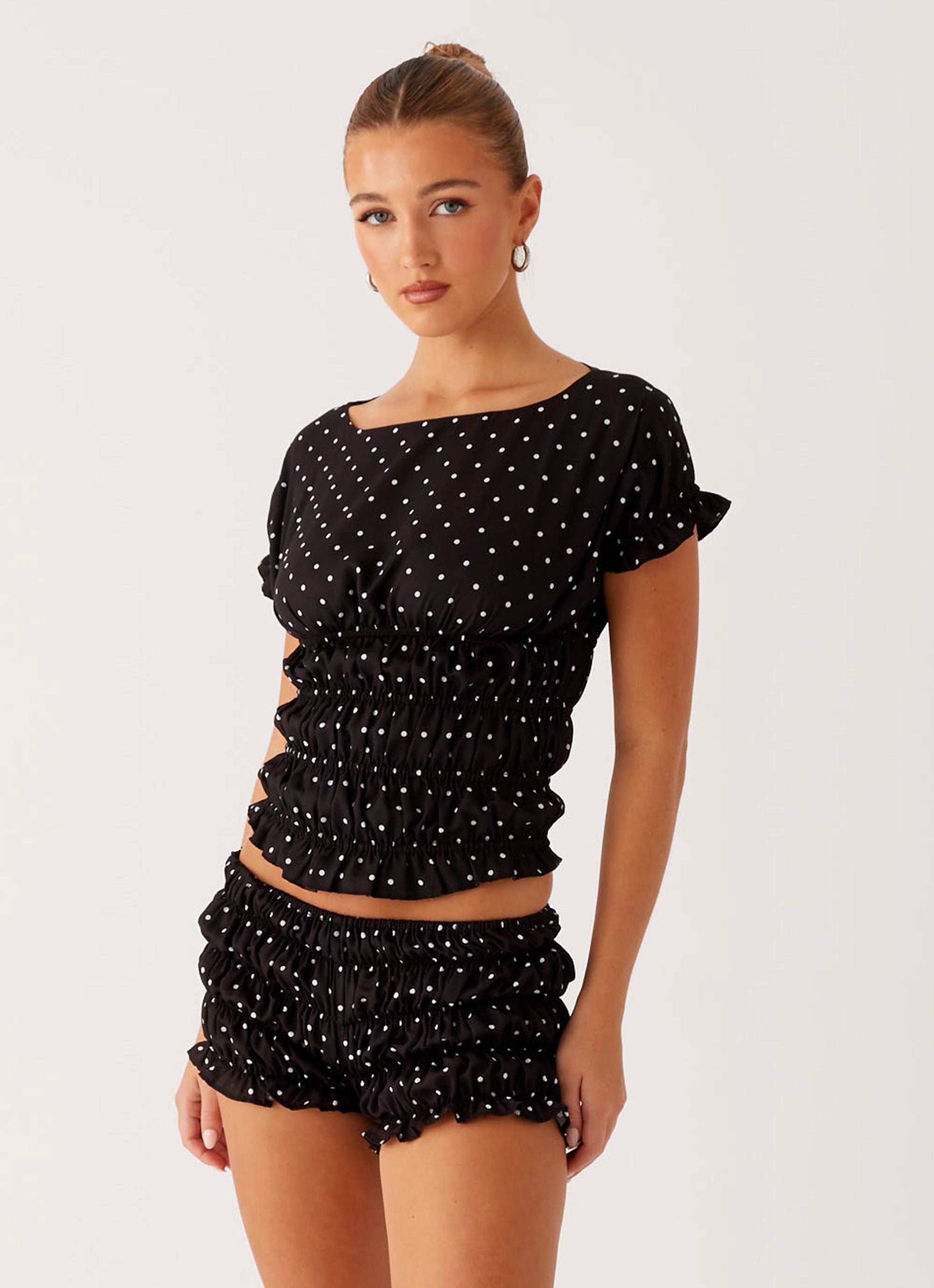 Lightweight Feel FlexFoldPackaging Natalia Ruched Top - Black Polka Dot