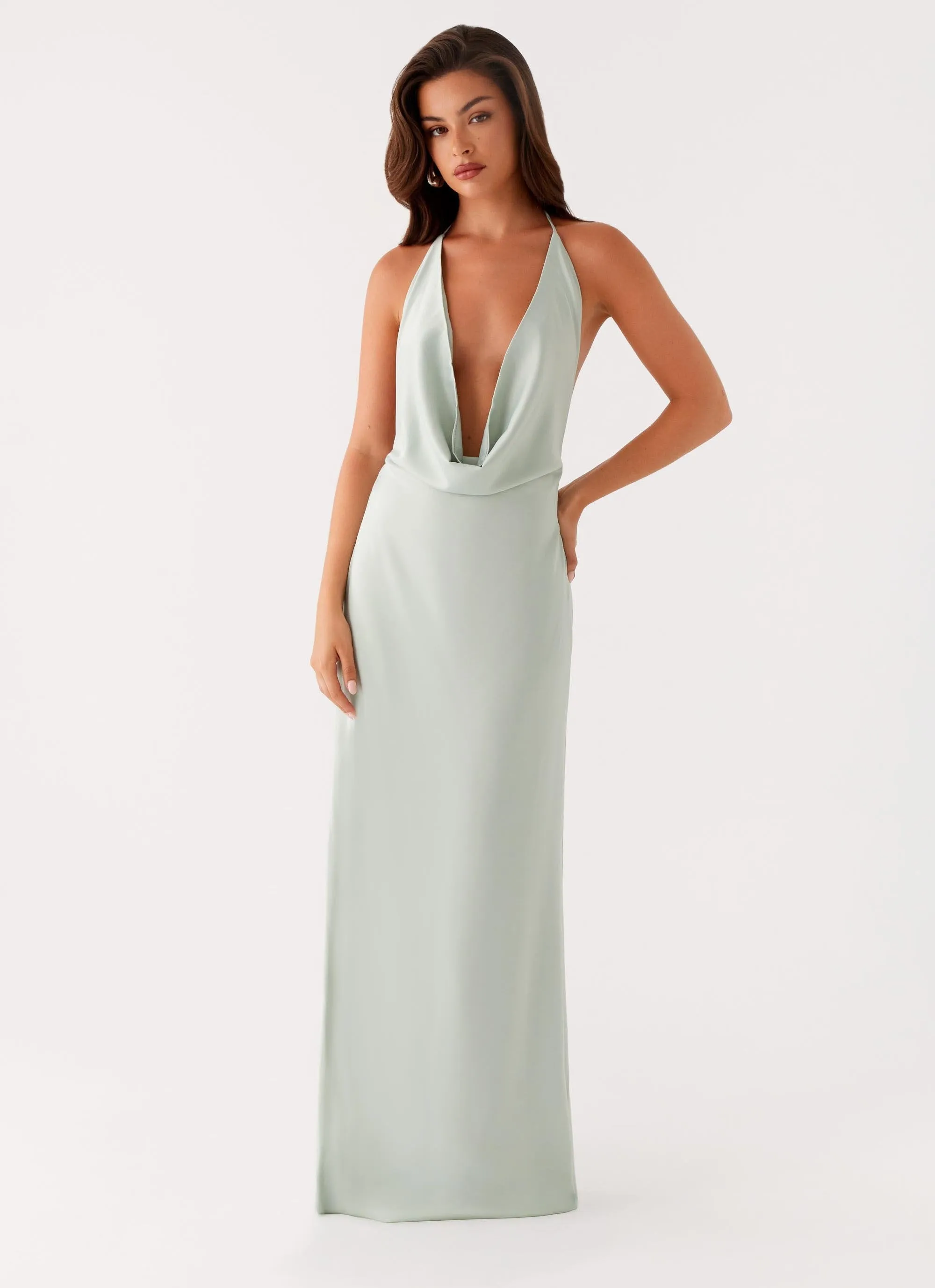 Durable Thread Construction Inner Layer Noemi Maxi Dress - Sage