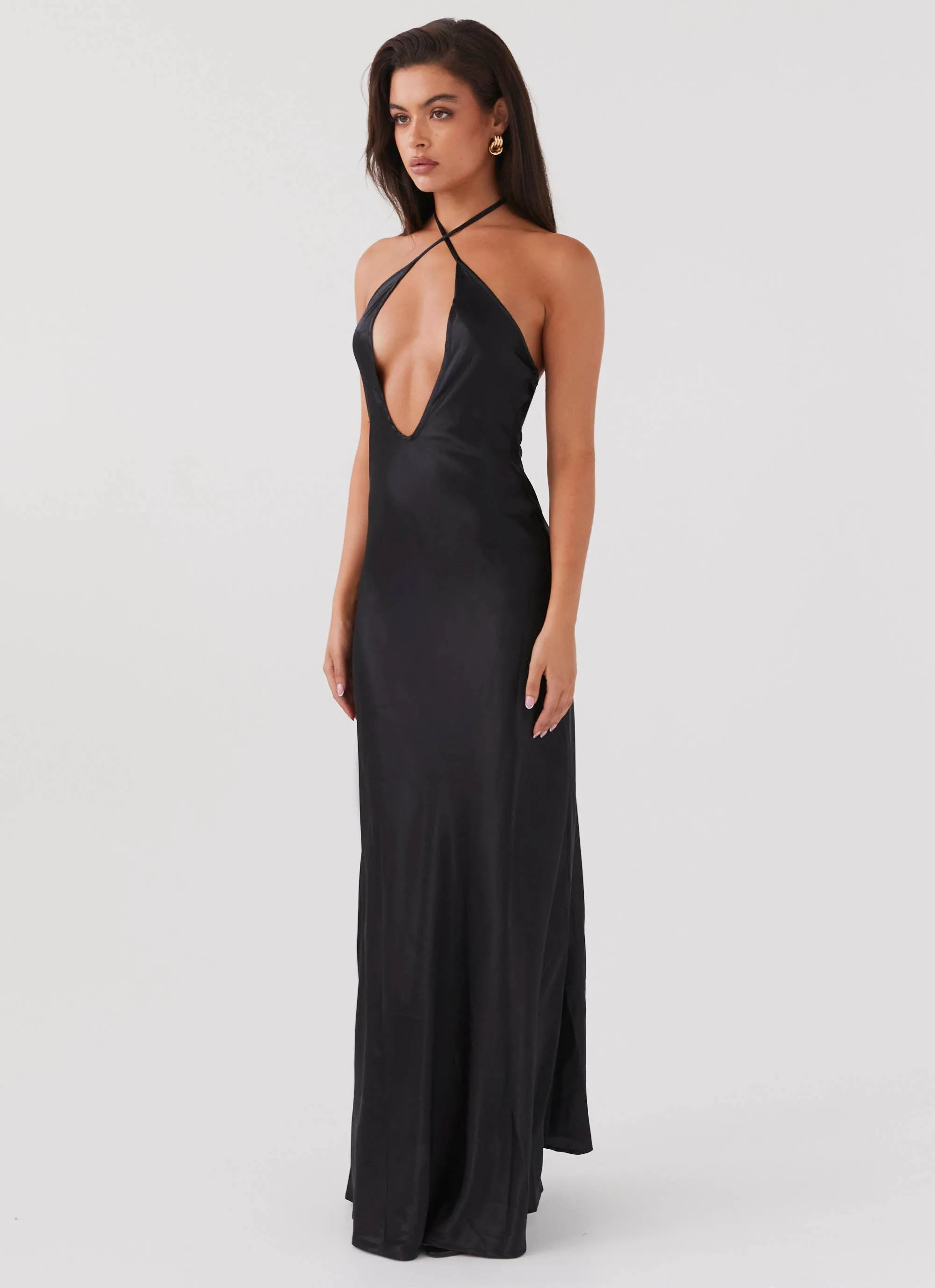 Noir Symphony Maxi Dress - Black Edgy Design Casual Comfort