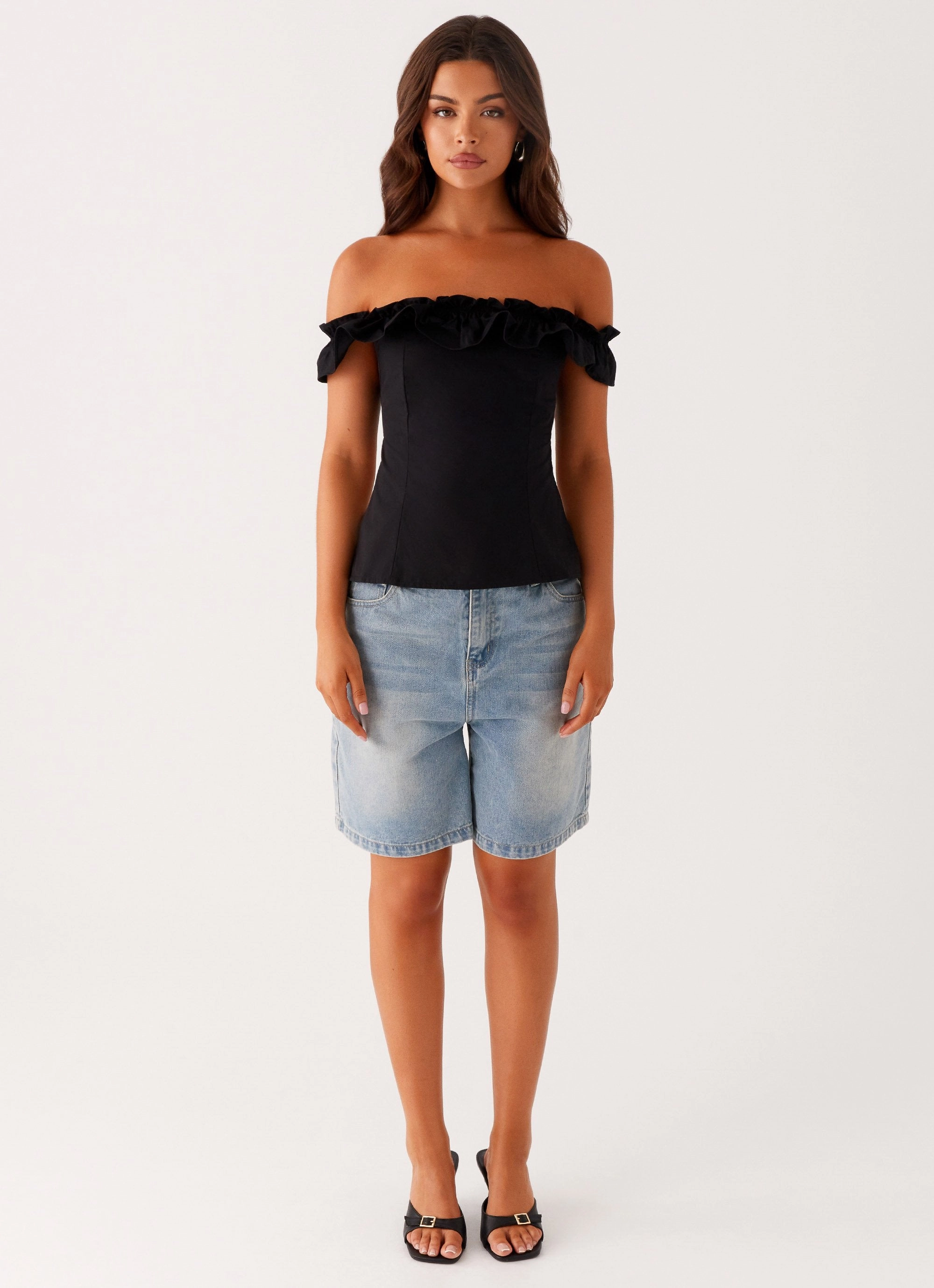 Everyday Look Low Profile Zipper Closure Gwyneth Top - Black