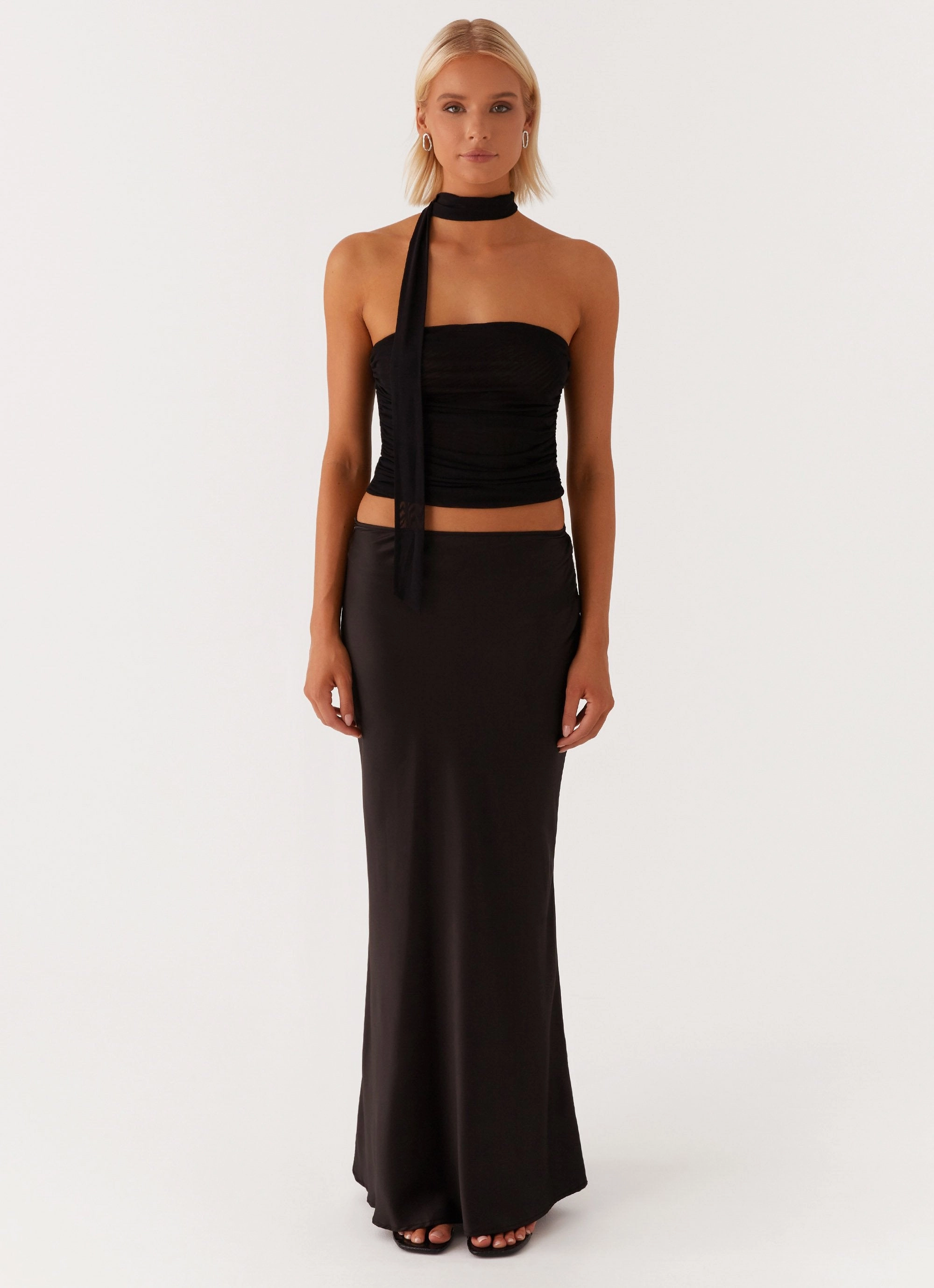 FlatlockSeams Hot Like Me Scarf Top - Black