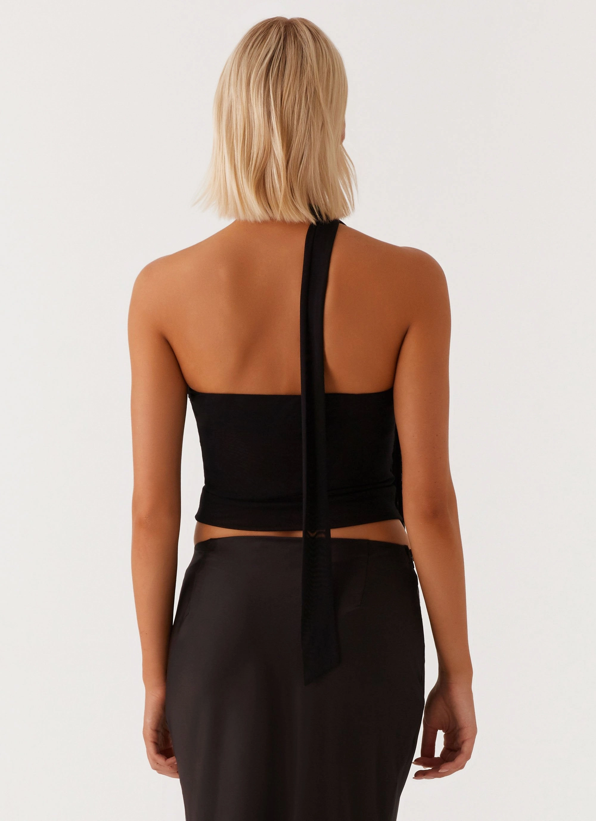 Hot Like Me Scarf Top - Black Temperature control